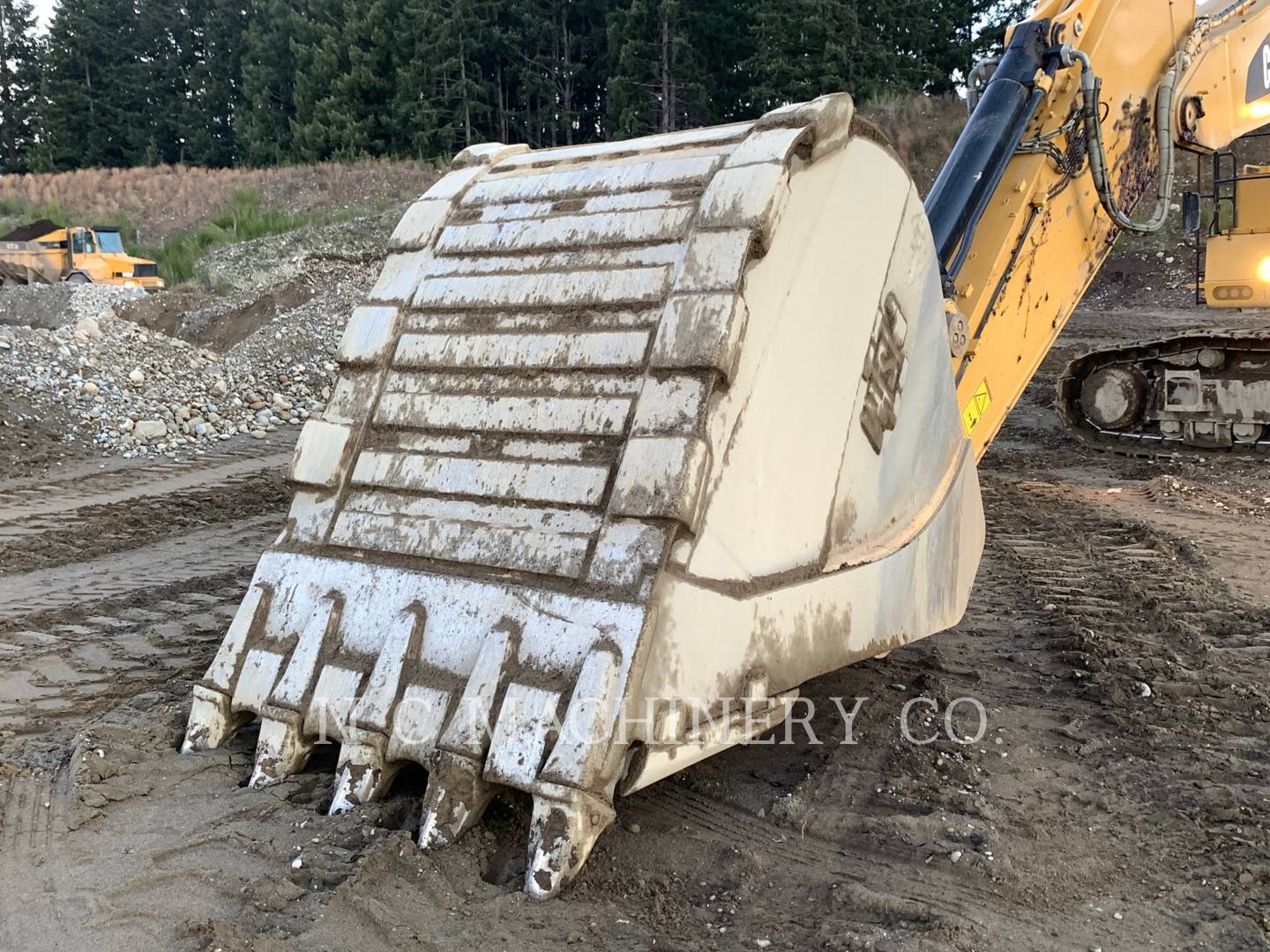 2019 Caterpillar 390F Excavator