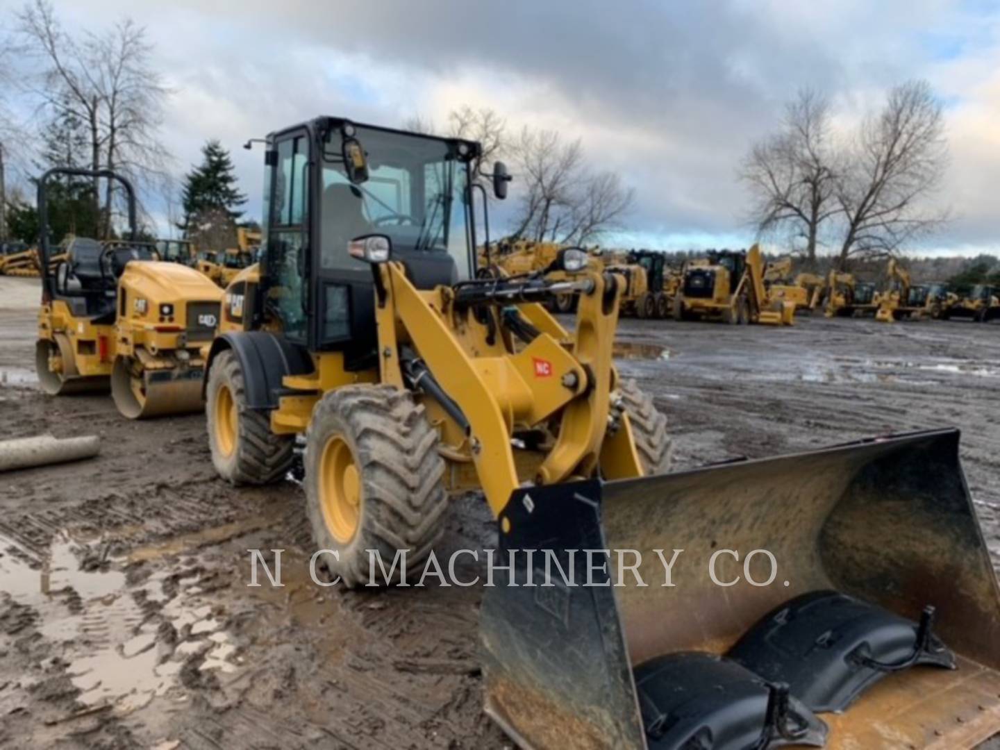 2018 Caterpillar 908M Wheel Loader