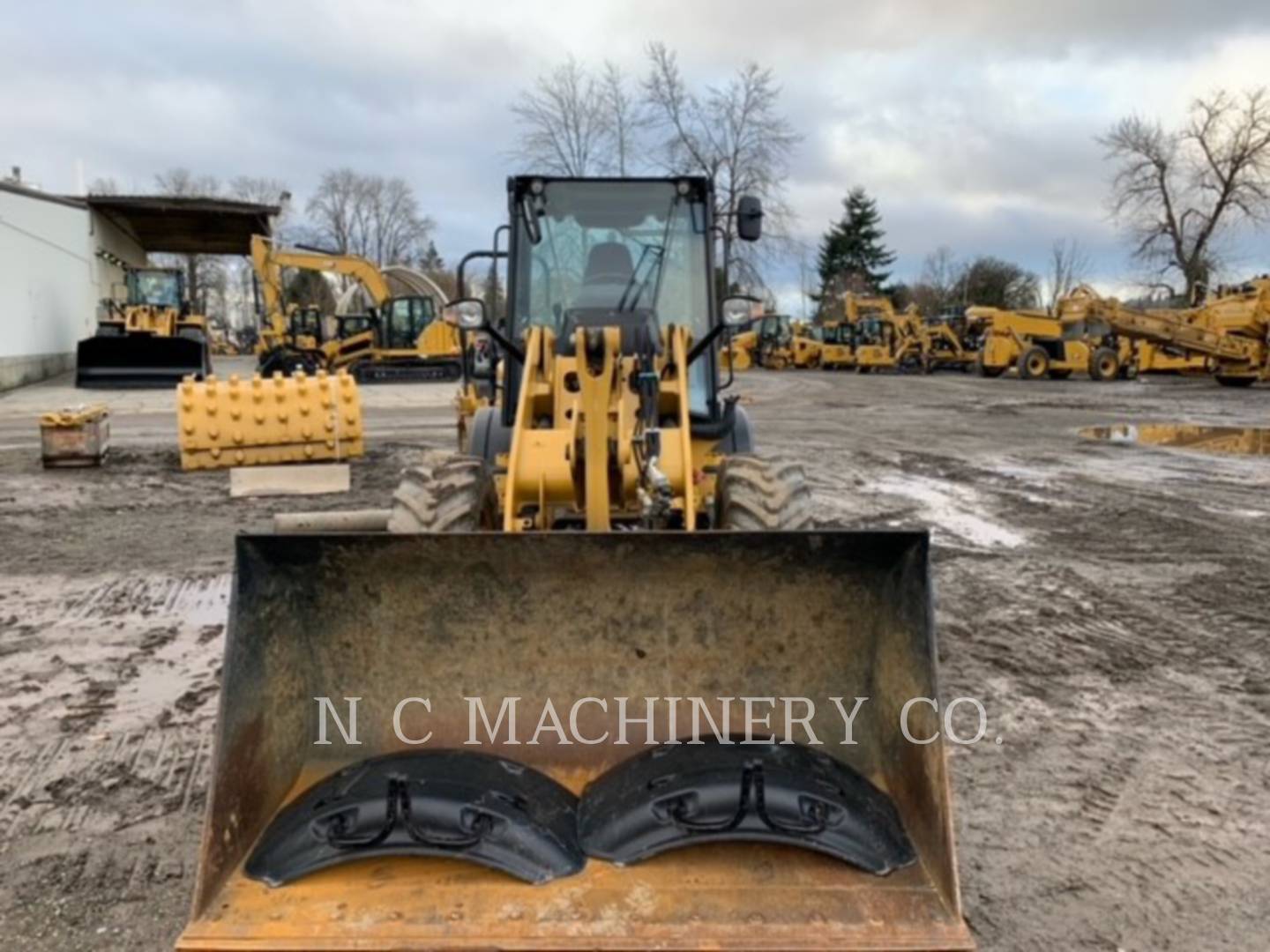 2018 Caterpillar 908M Wheel Loader