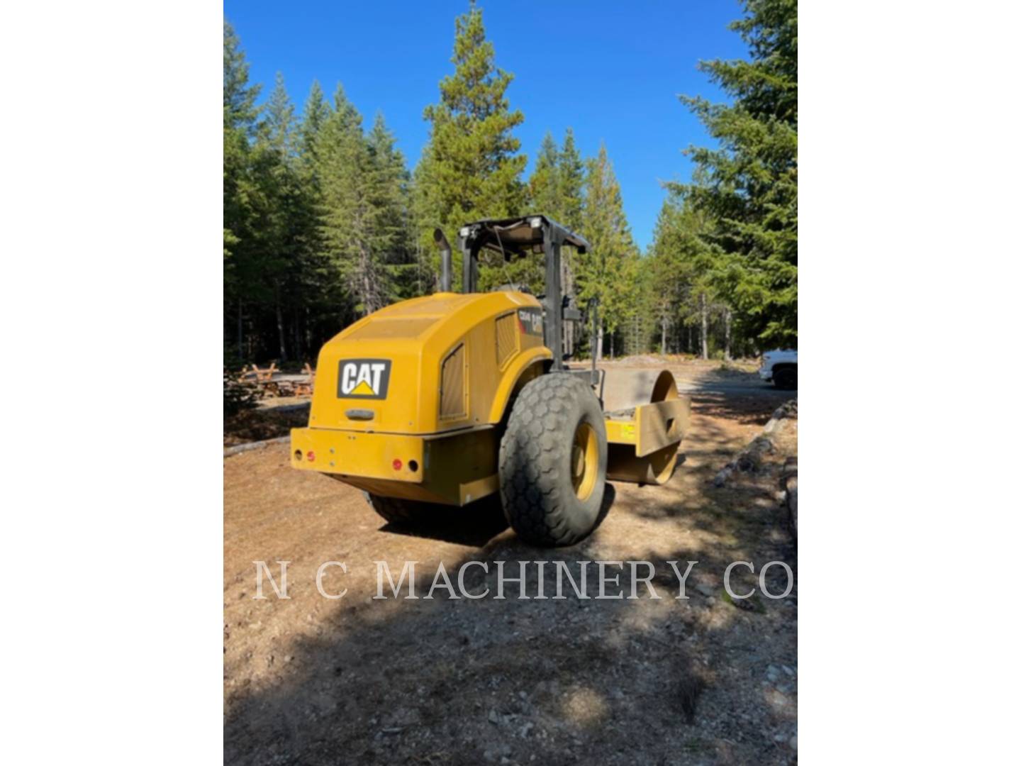 2016 Caterpillar CS54B Compactor