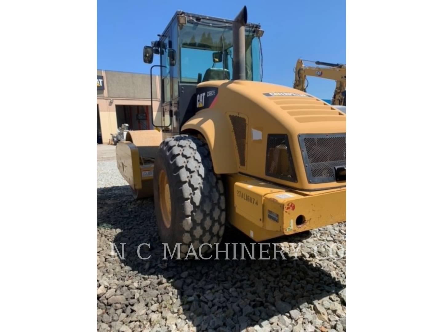 2007 Caterpillar CS683E Paver