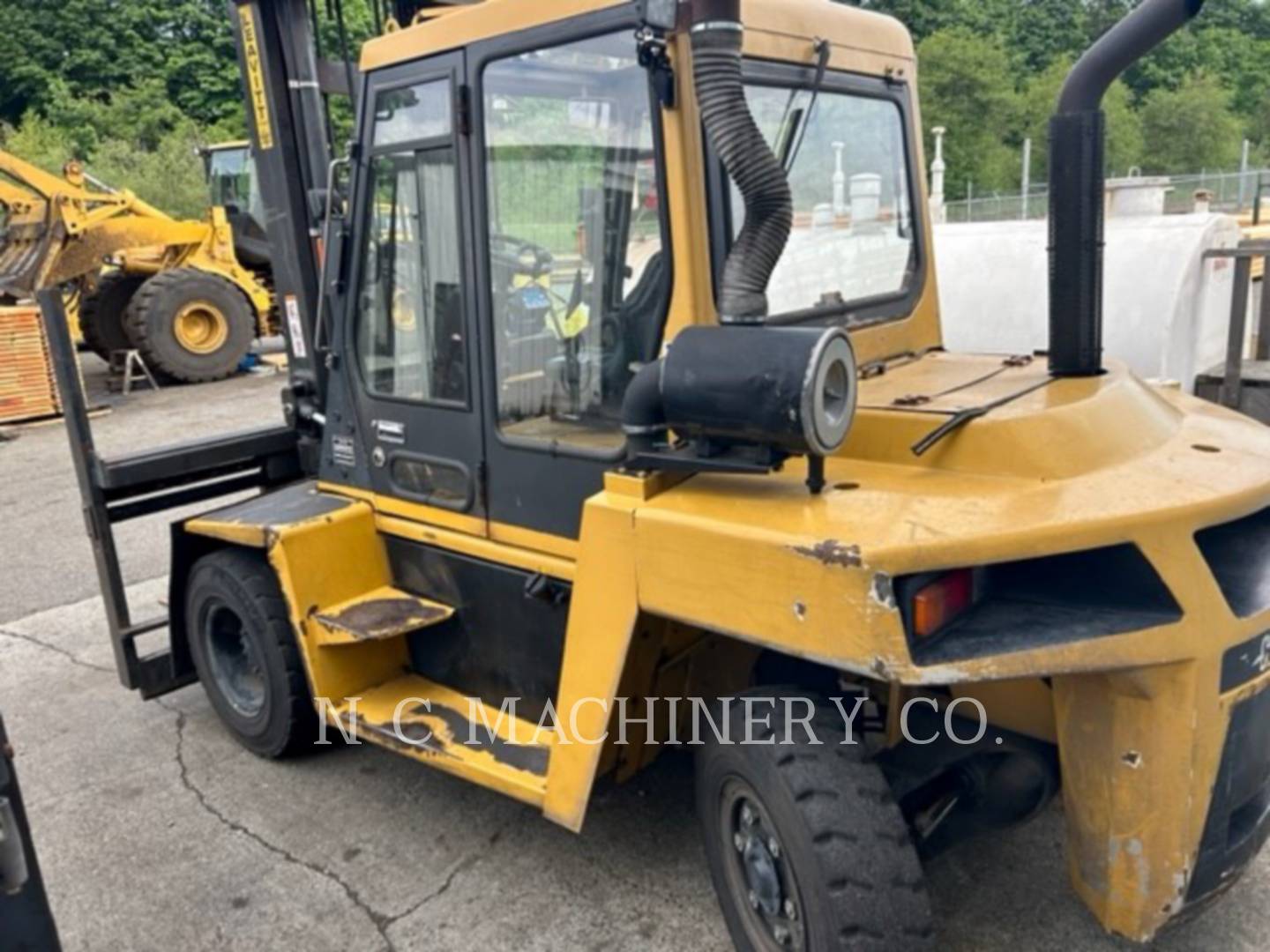 2005 Caterpillar DP70 Forklift