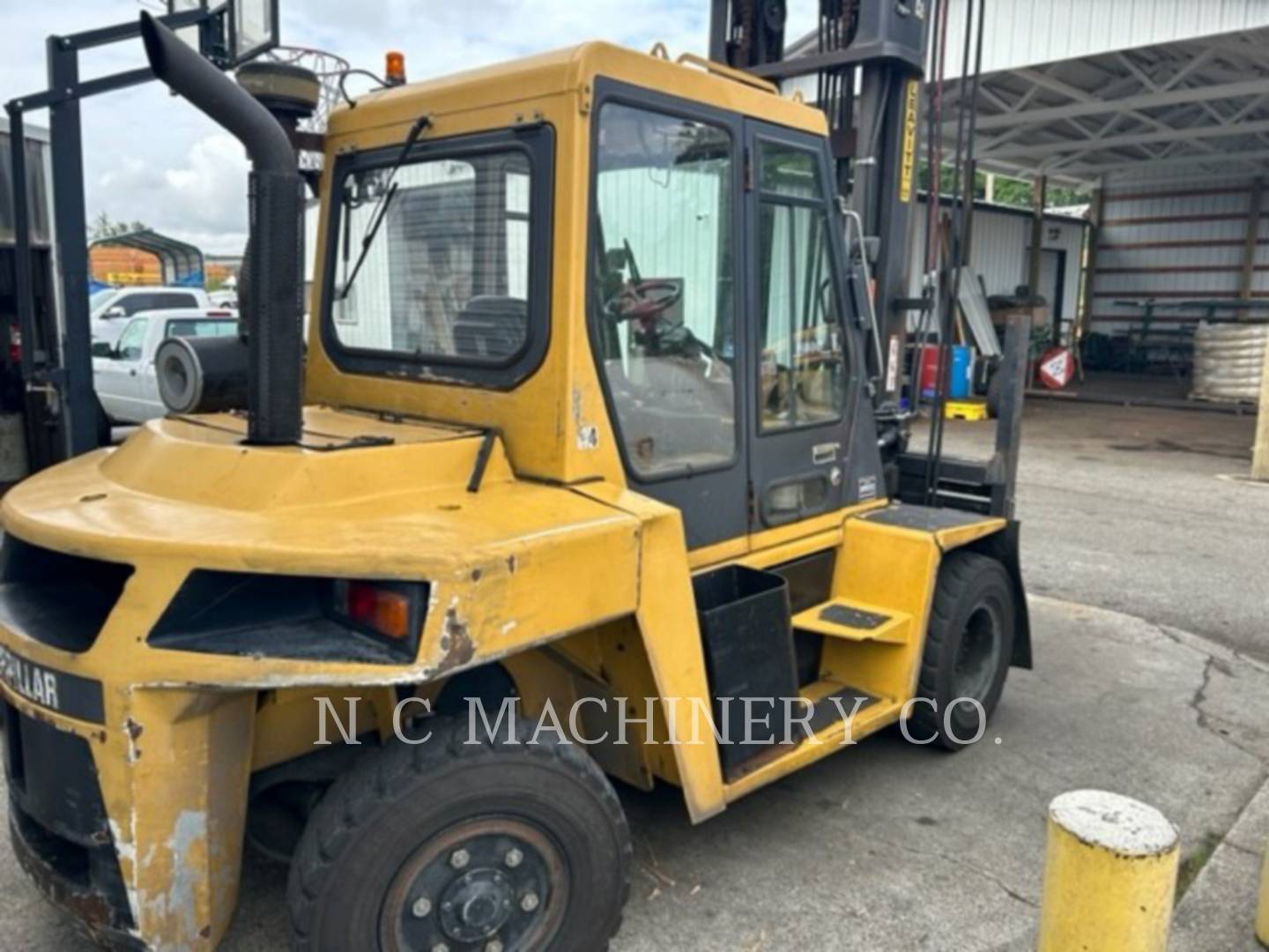 2005 Caterpillar DP70 Forklift