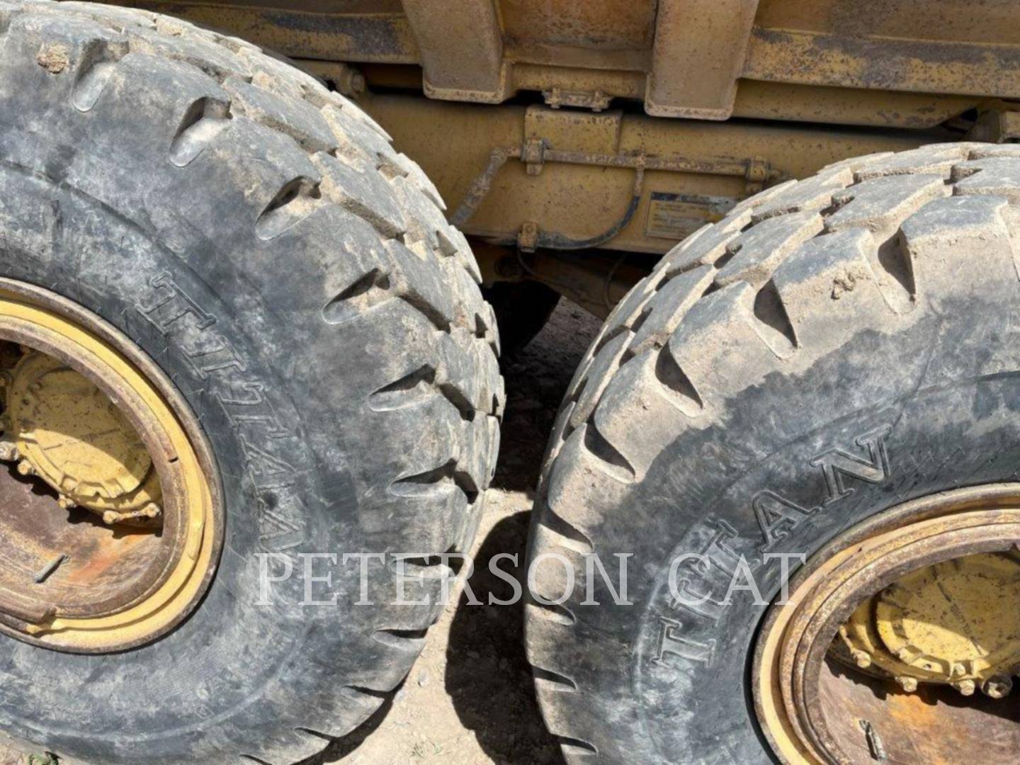 1989 Caterpillar D250B Articulated Truck