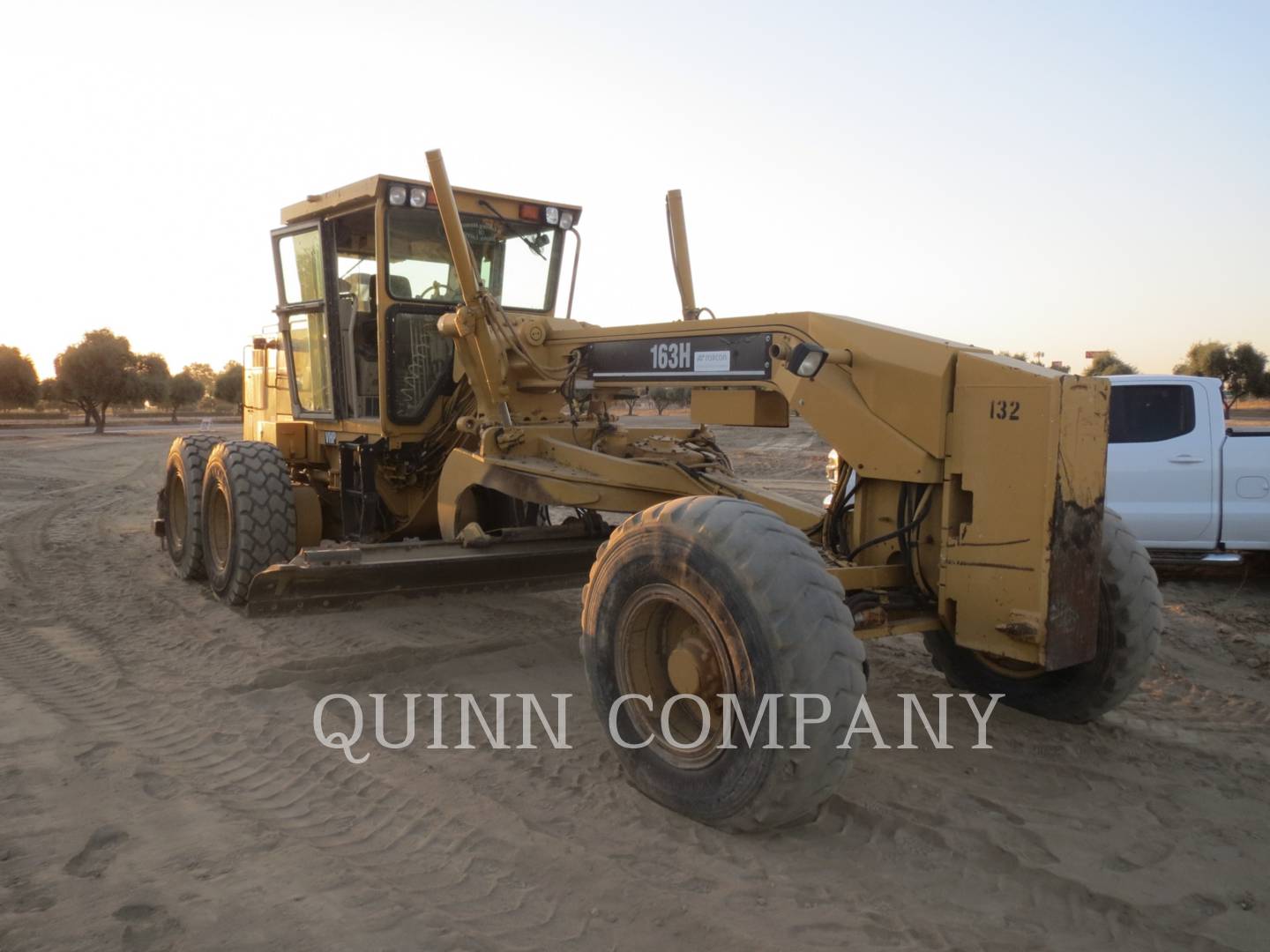 2000 Caterpillar 163H Grader - Road