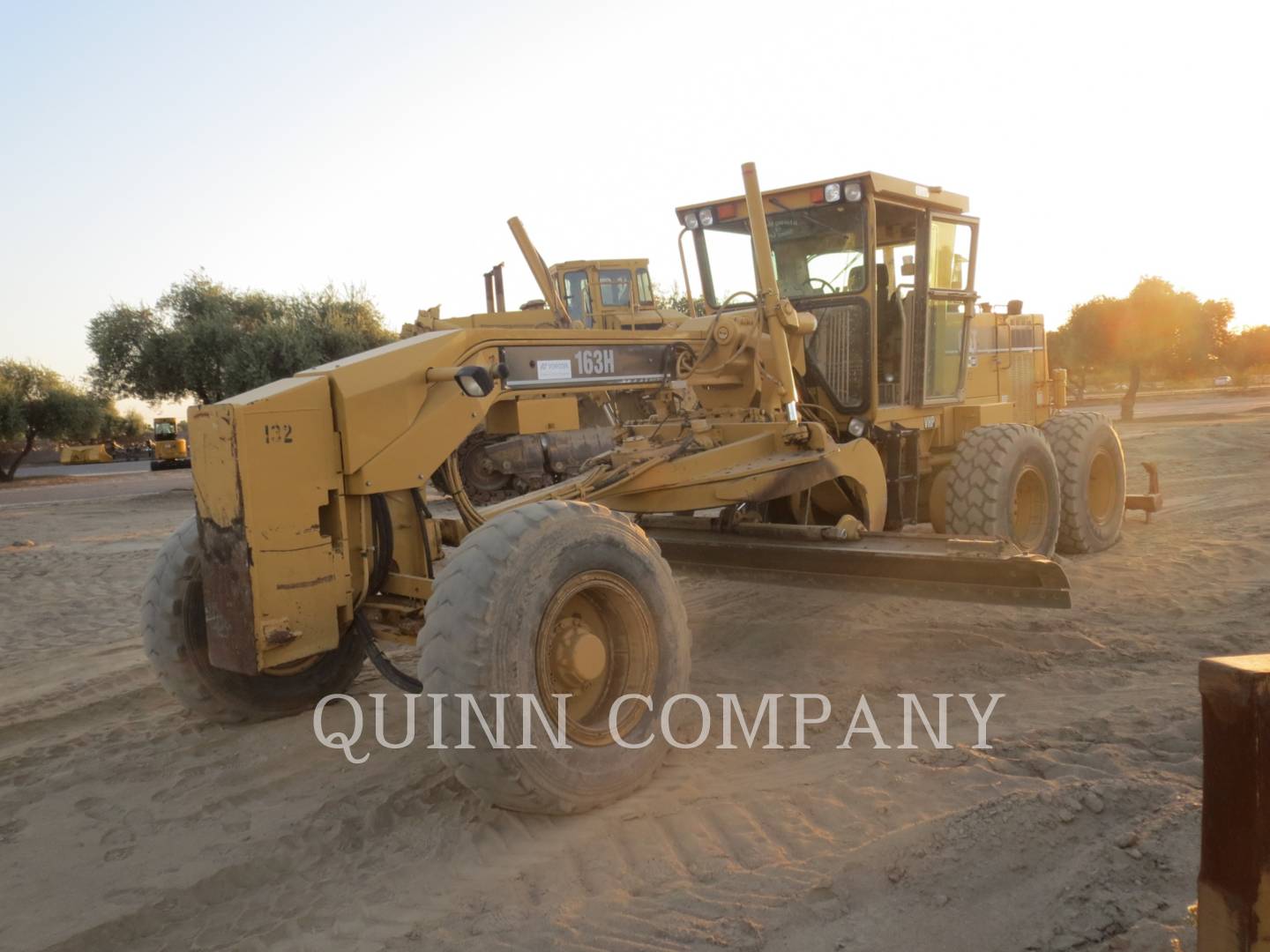 2000 Caterpillar 163H Grader - Road