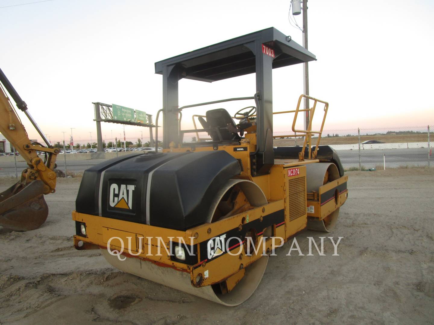 2003 Caterpillar CB-534C Vibratory Double