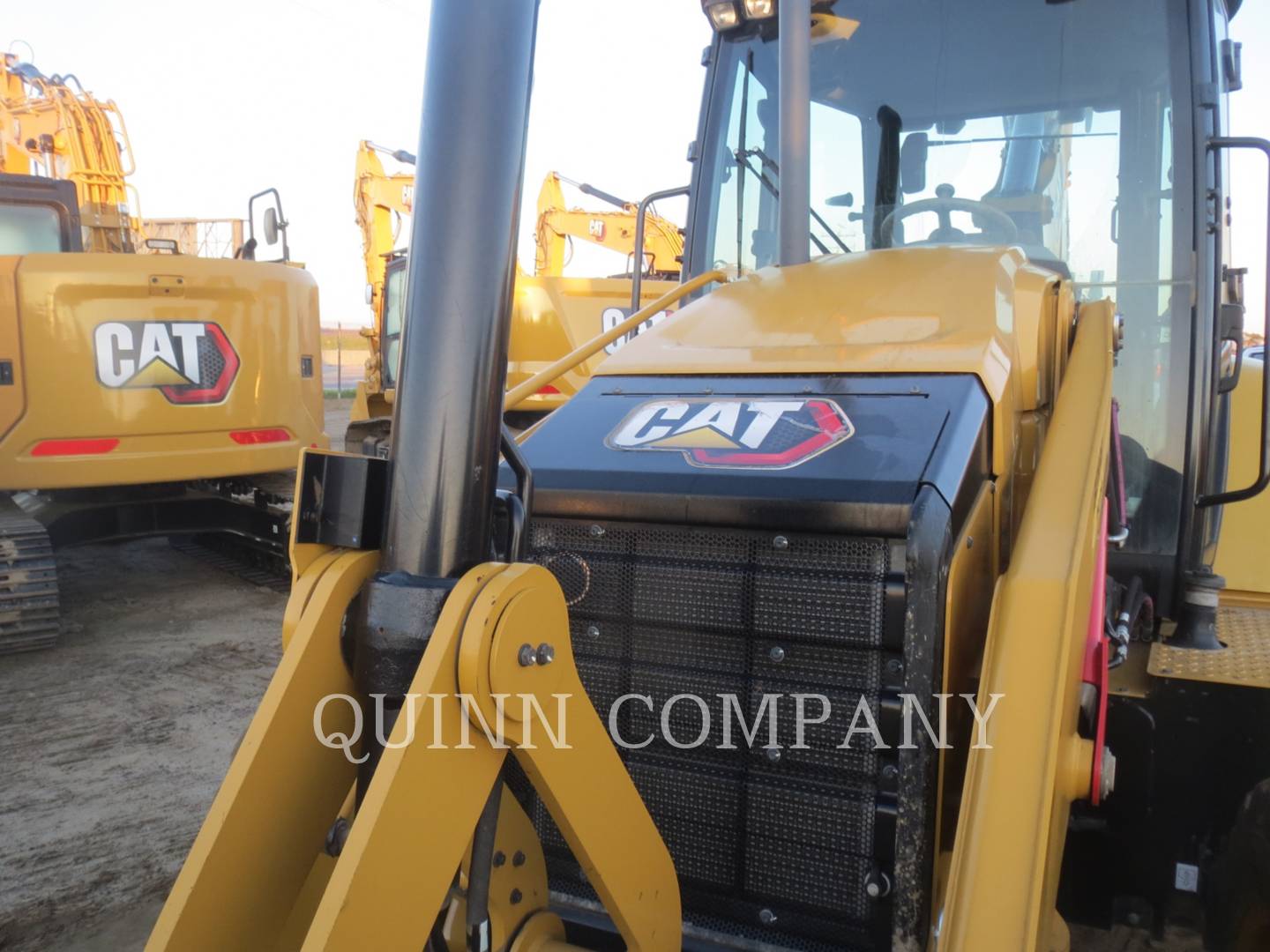 2021 Caterpillar 420 Tractor Loader Backhoe