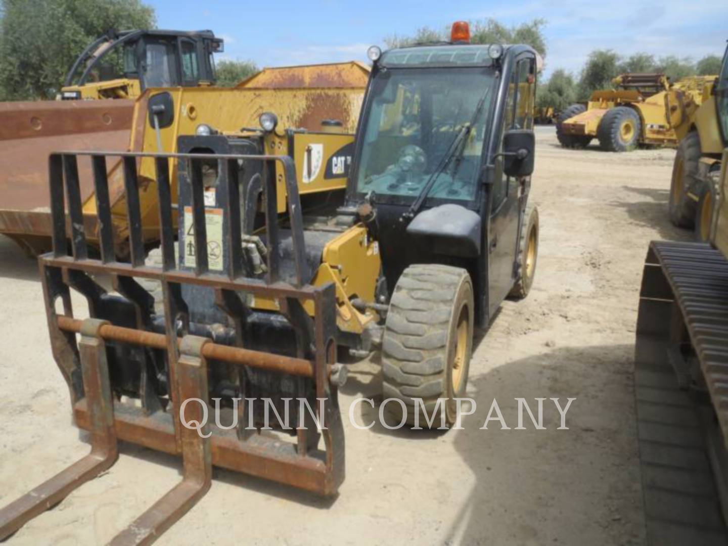 2016 Caterpillar TH255C TeleHandler