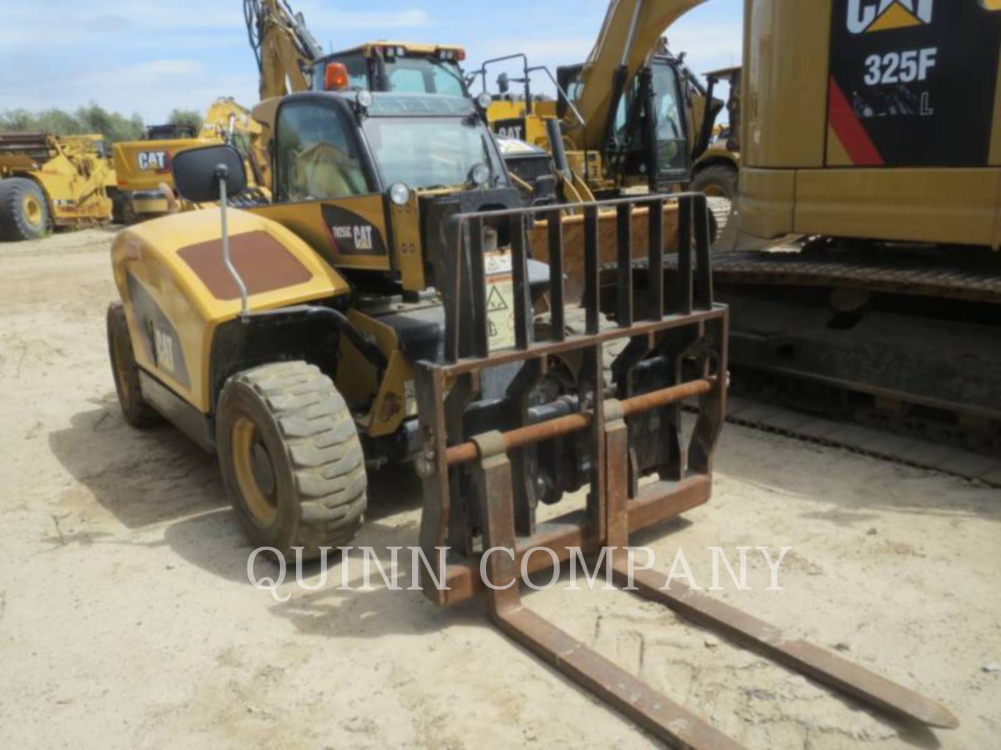 2016 Caterpillar TH255C TeleHandler