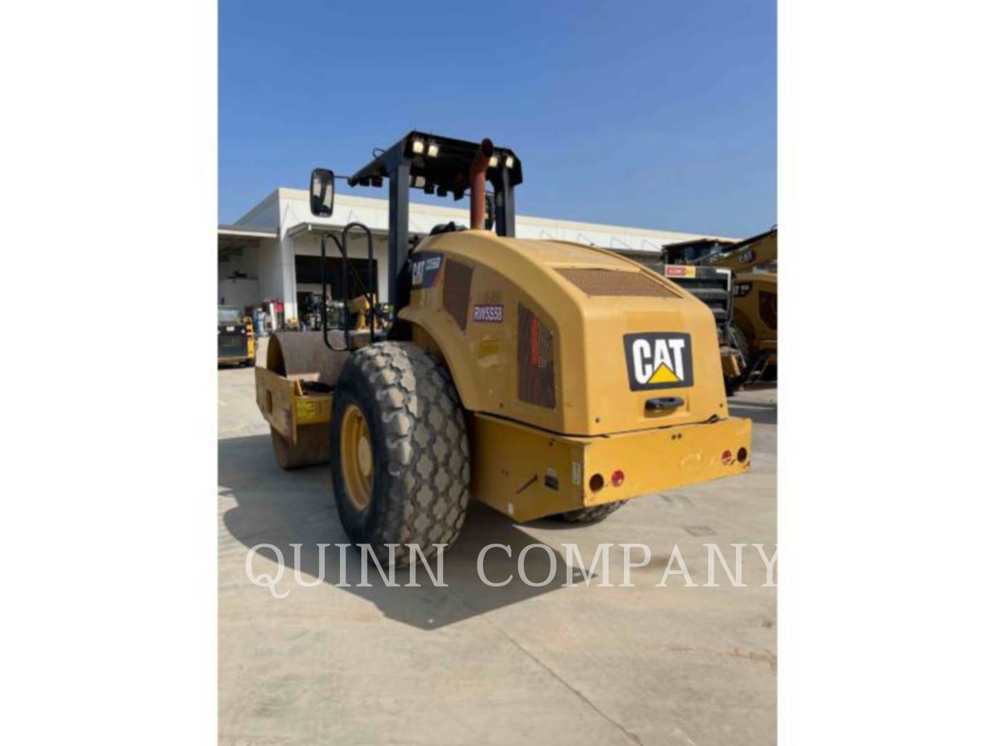 2015 Caterpillar CS56B Asphalt Distributor