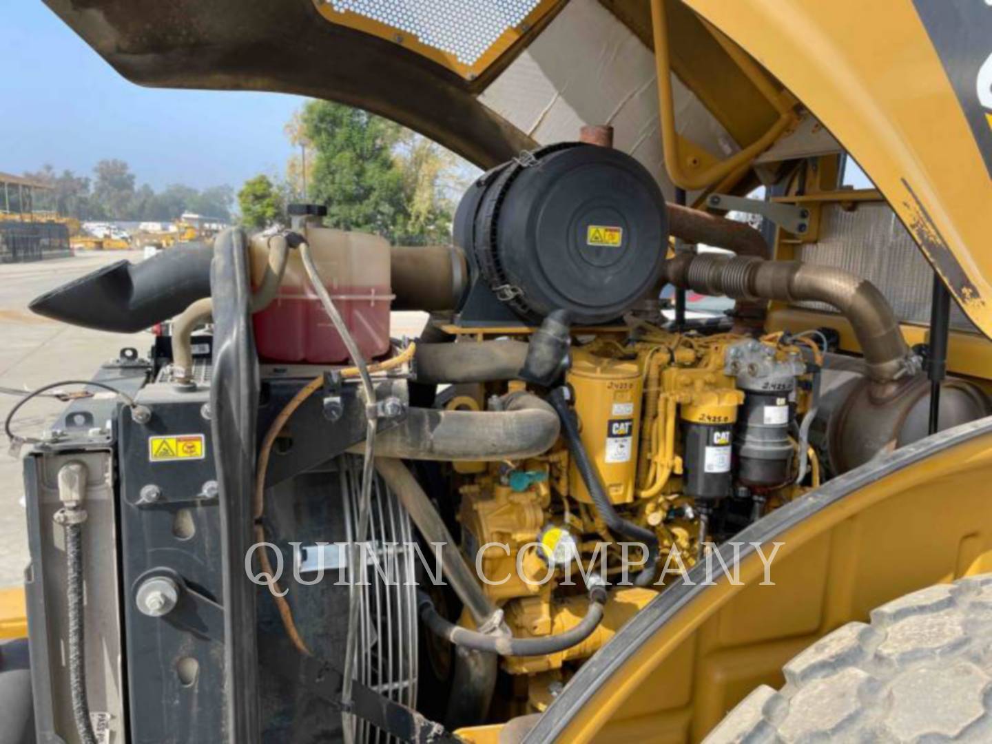 2015 Caterpillar CS56B Asphalt Distributor