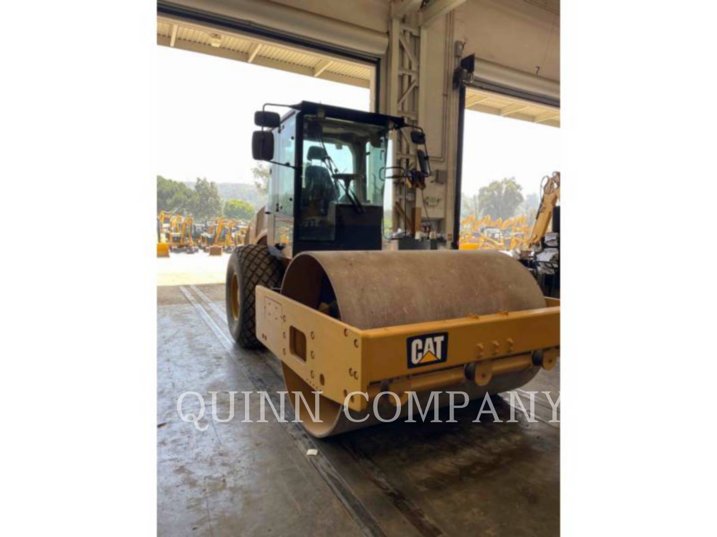 2015 Caterpillar CS56B Asphalt Distributor