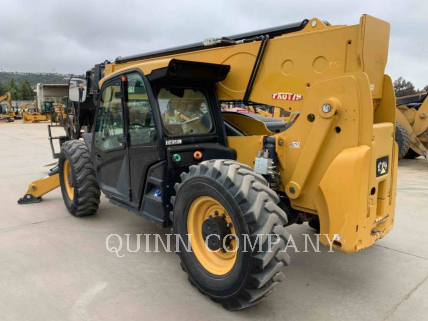 2015 Caterpillar TL1055D TeleHandler