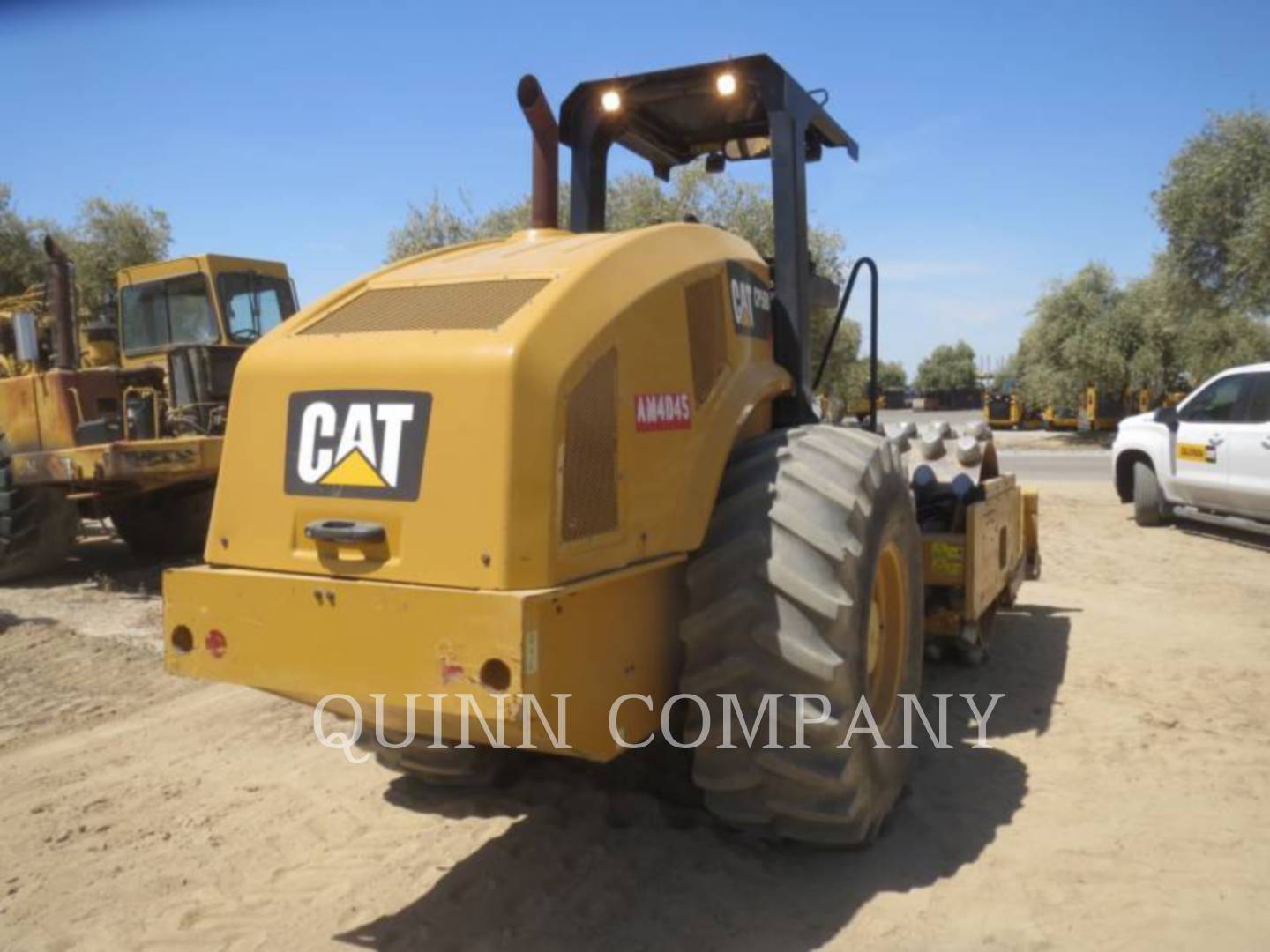 2015 Caterpillar CP56B Asphalt Distributor