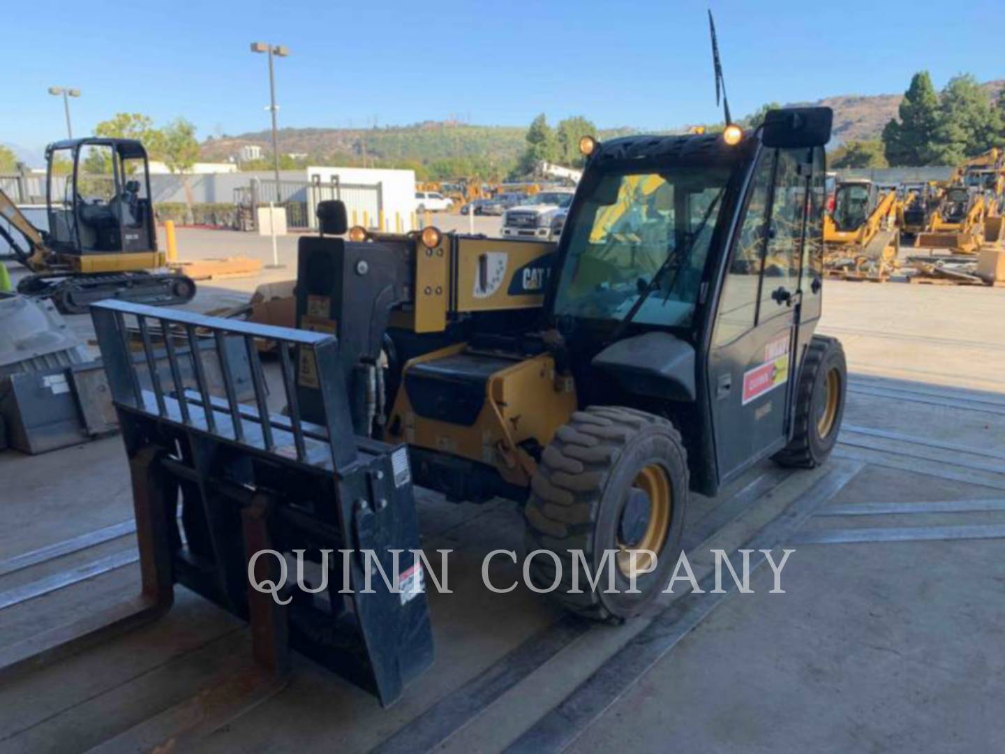 2016 Caterpillar TH255C TeleHandler