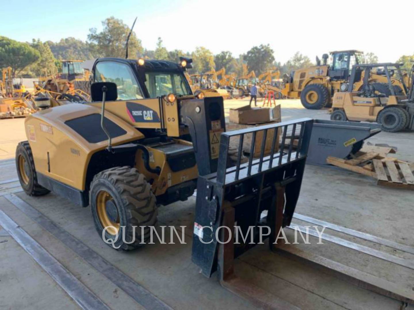 2016 Caterpillar TH255C TeleHandler