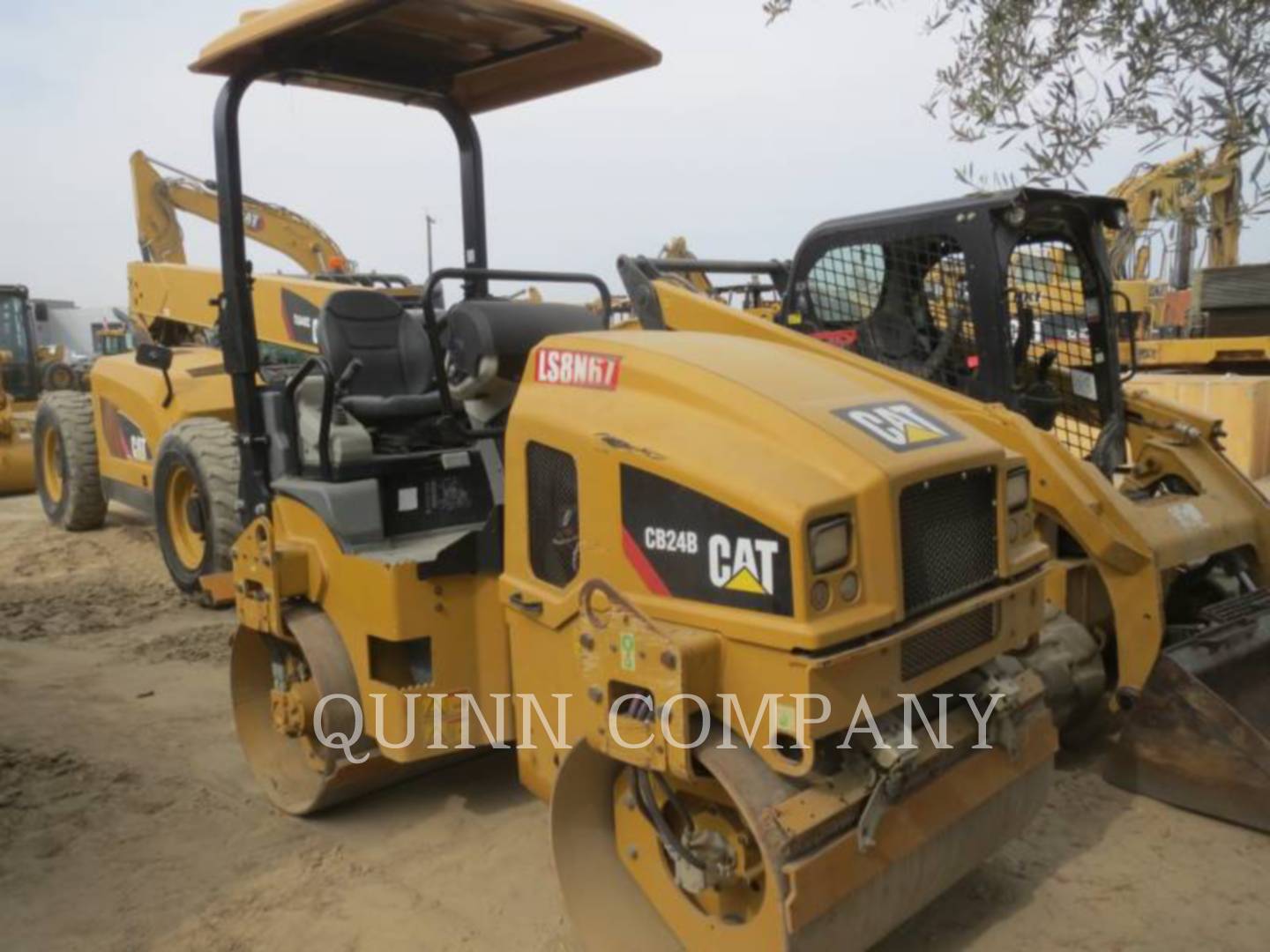 2017 Caterpillar CB24B Vibratory Double