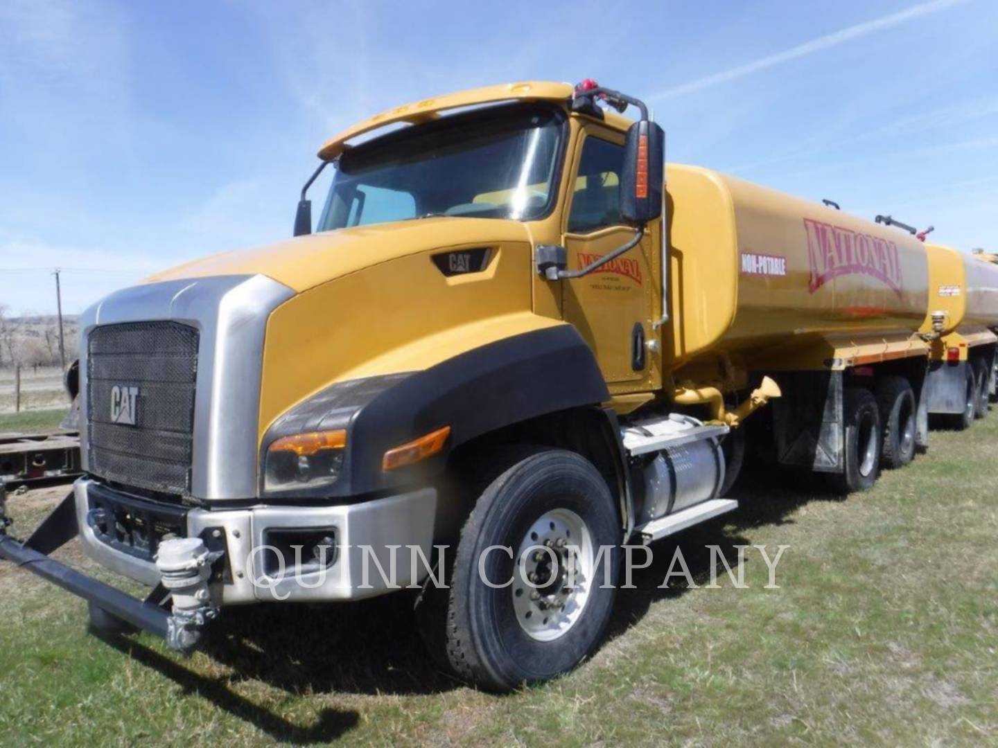 2016 Caterpillar CT660 Truck