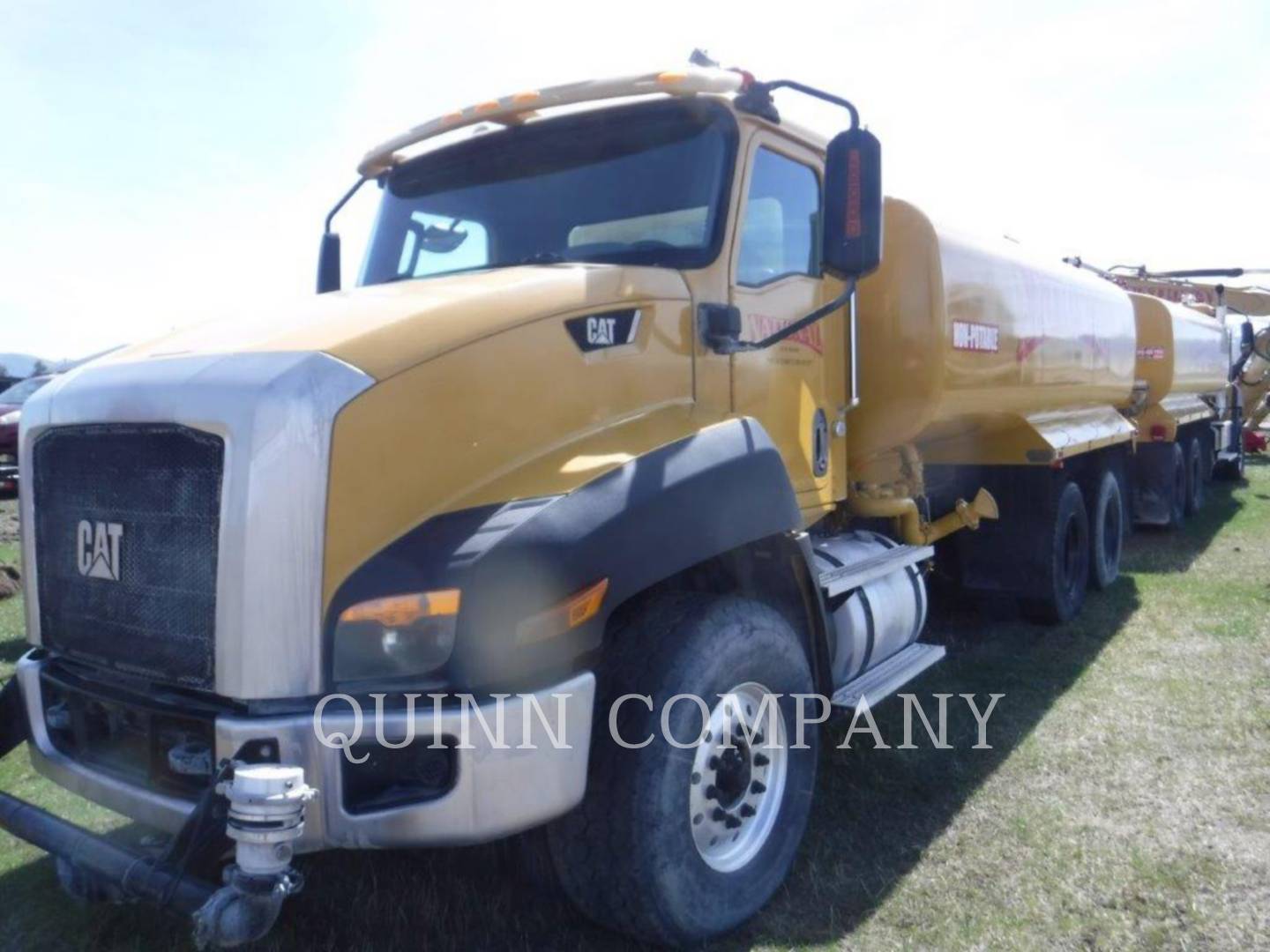 2016 Caterpillar CT660 Truck