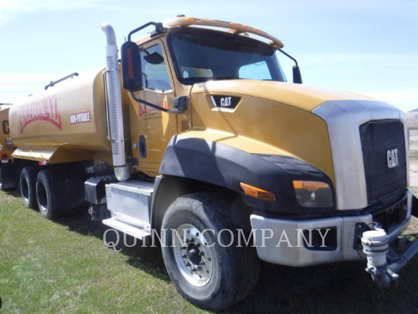 2016 Caterpillar CT660 Truck