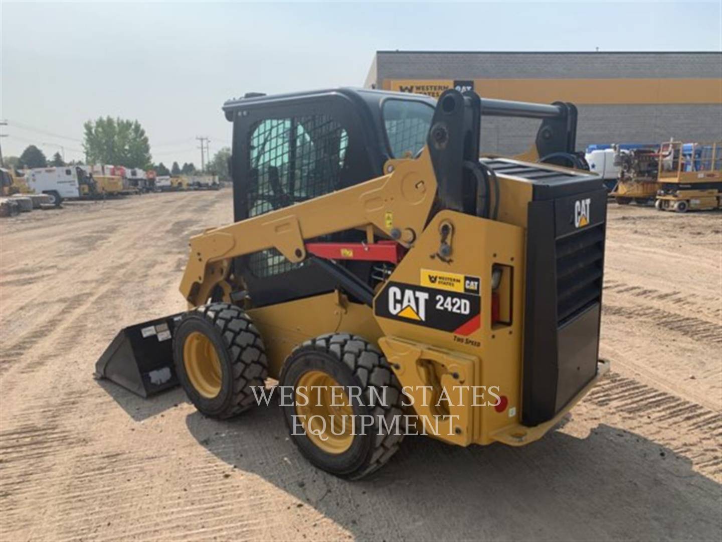 2018 Caterpillar 242D Skid Steer Loader