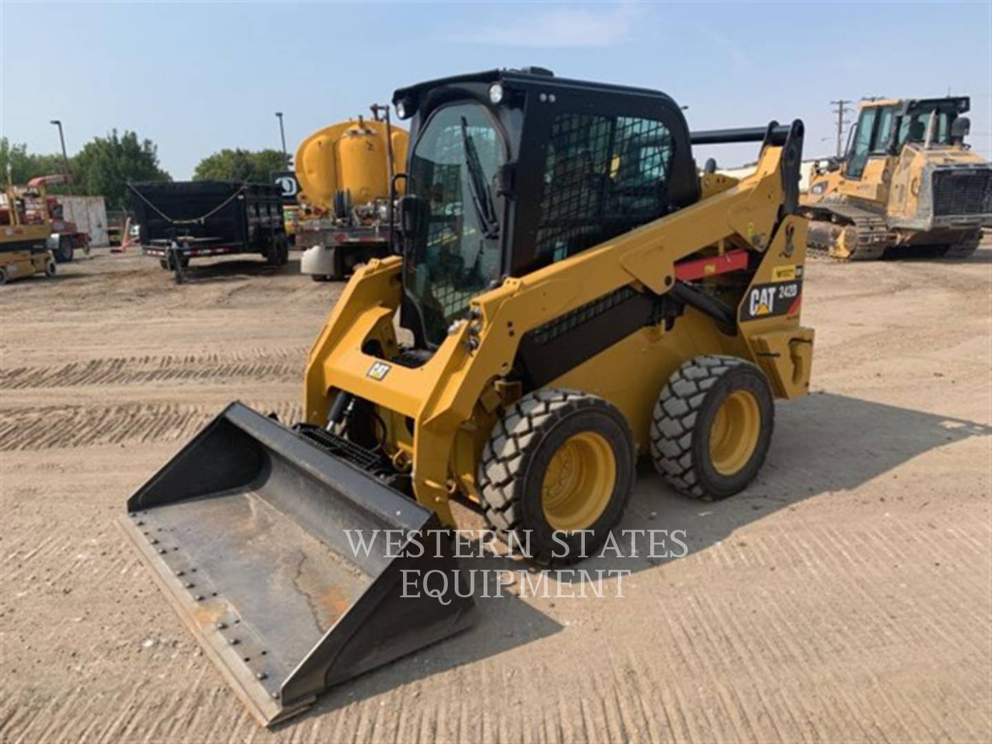 2018 Caterpillar 242D Skid Steer Loader