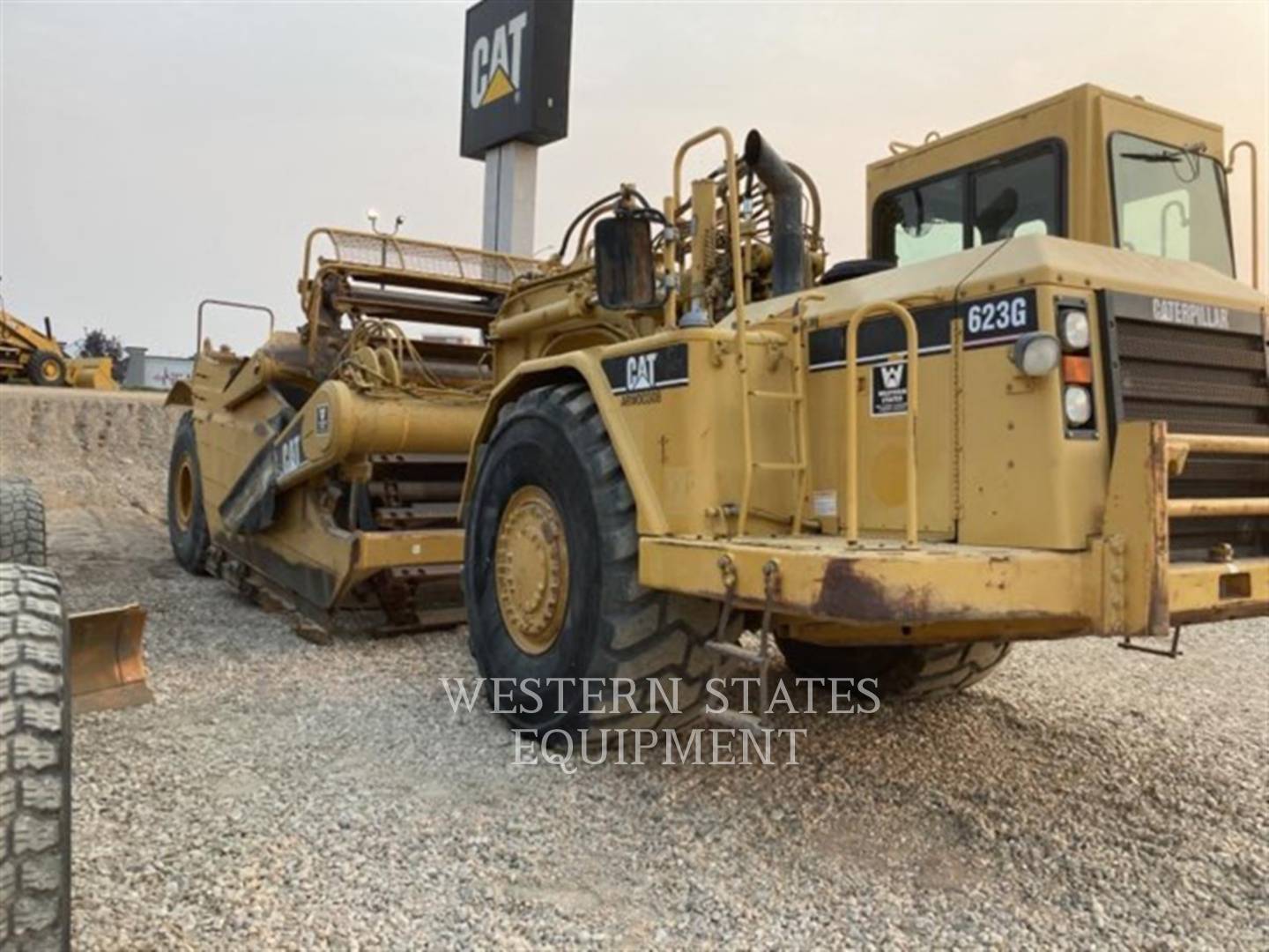 2001 Caterpillar 623G Wheel Tractor