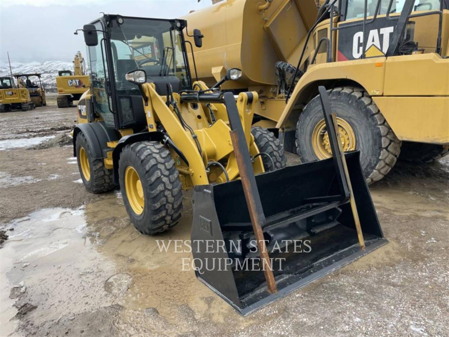 2019 Caterpillar 908M Wheel Loader