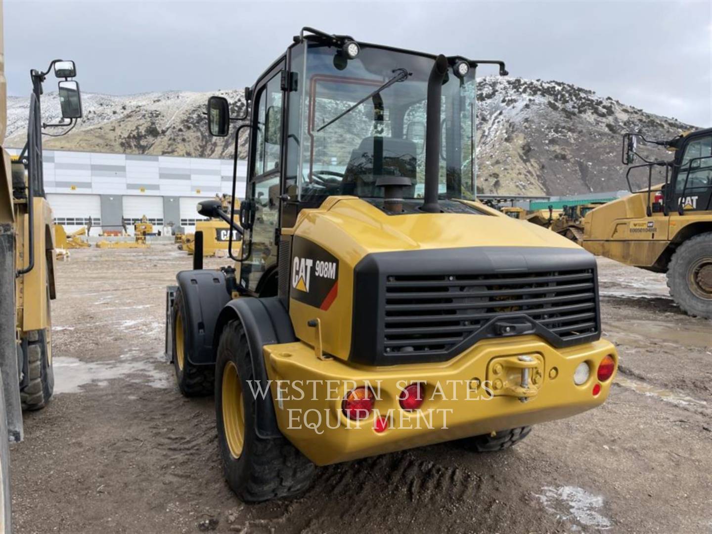 2019 Caterpillar 908M Wheel Loader