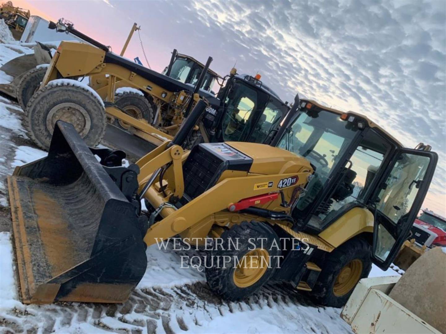 2021 Caterpillar 420XE Tractor Loader Backhoe