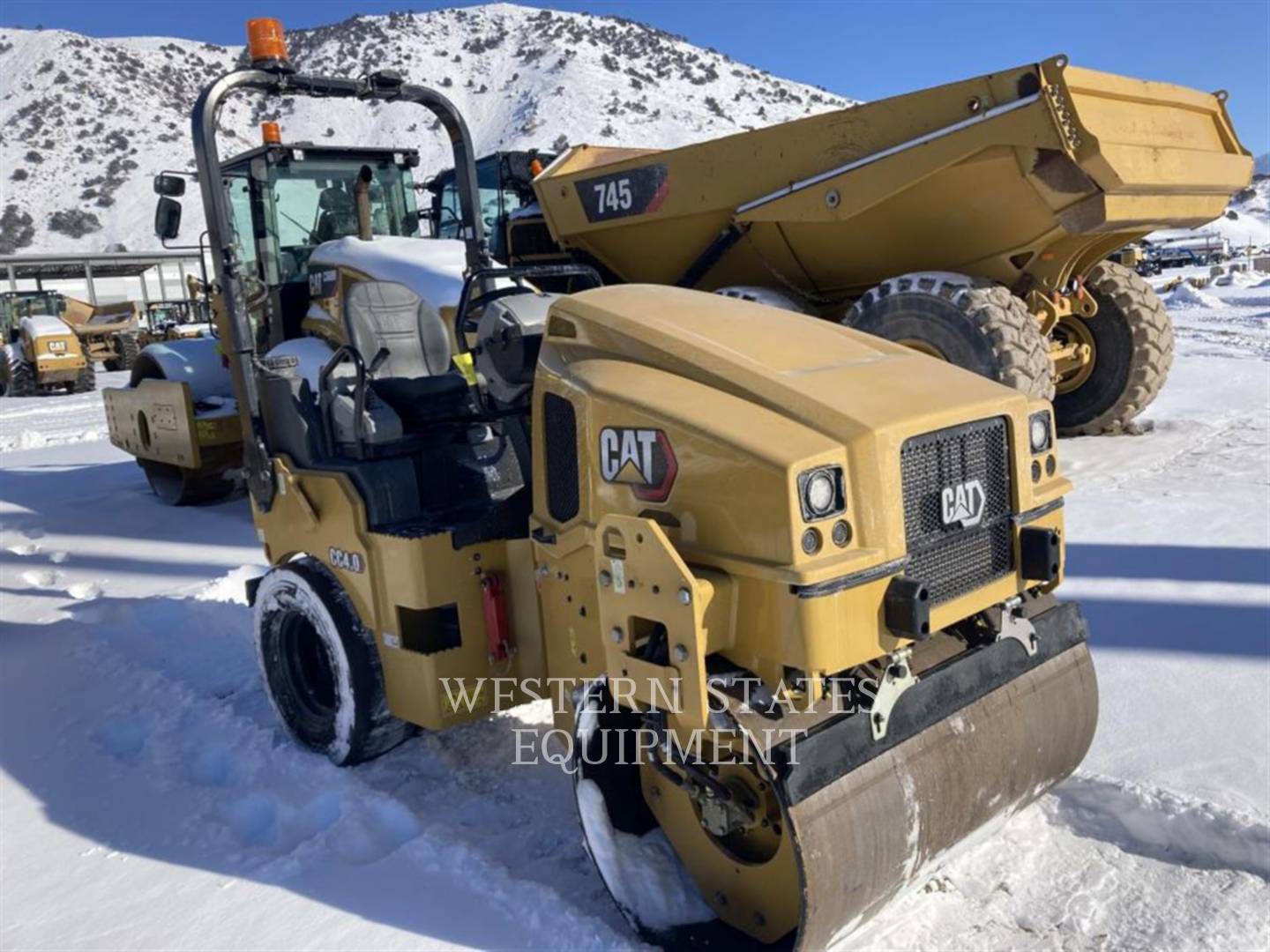 2022 Caterpillar CC4.0 Vibratory Double