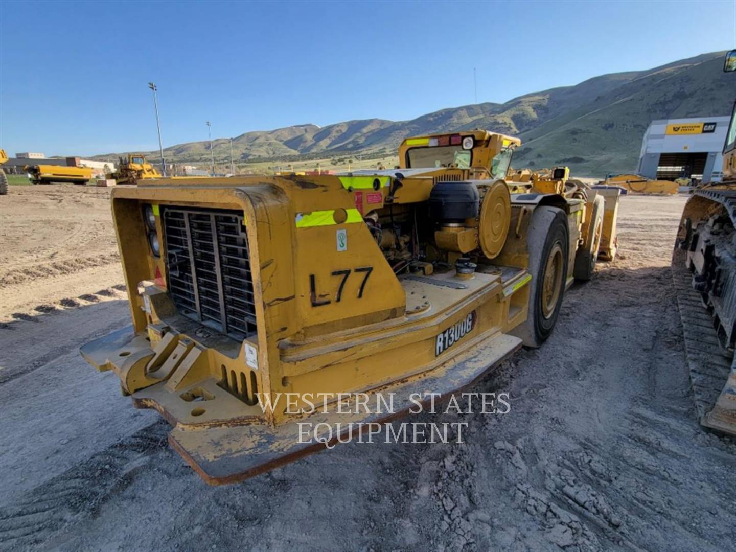 2022 Caterpillar R1300G Loader