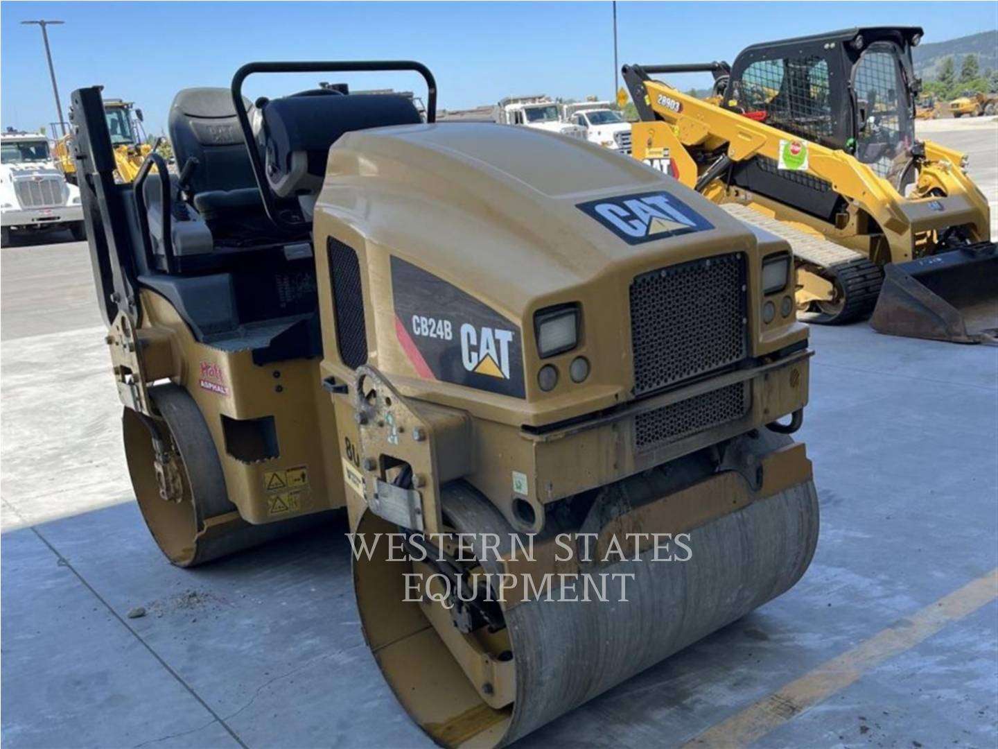 2015 Caterpillar CB24B Vibratory Double