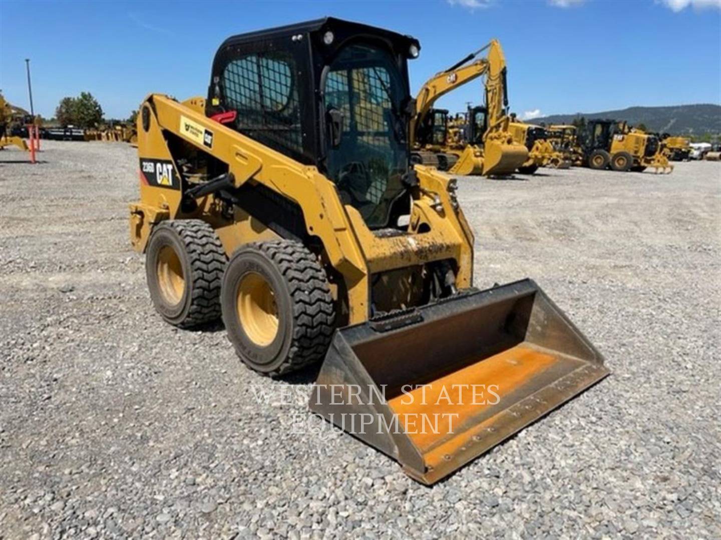 2015 Caterpillar 236D Skid Steer Loader