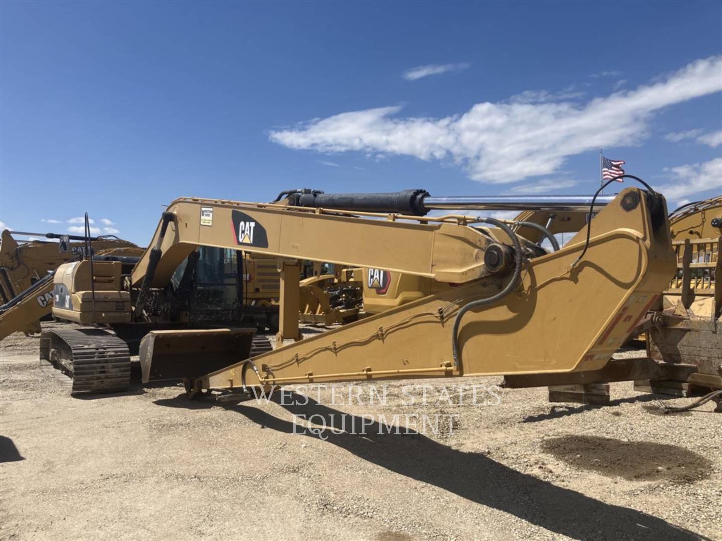 2011 Caterpillar 320D Excavator