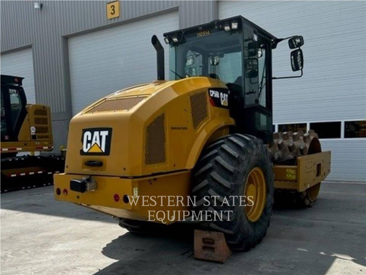 2018 Caterpillar CP56B Vibratory Single