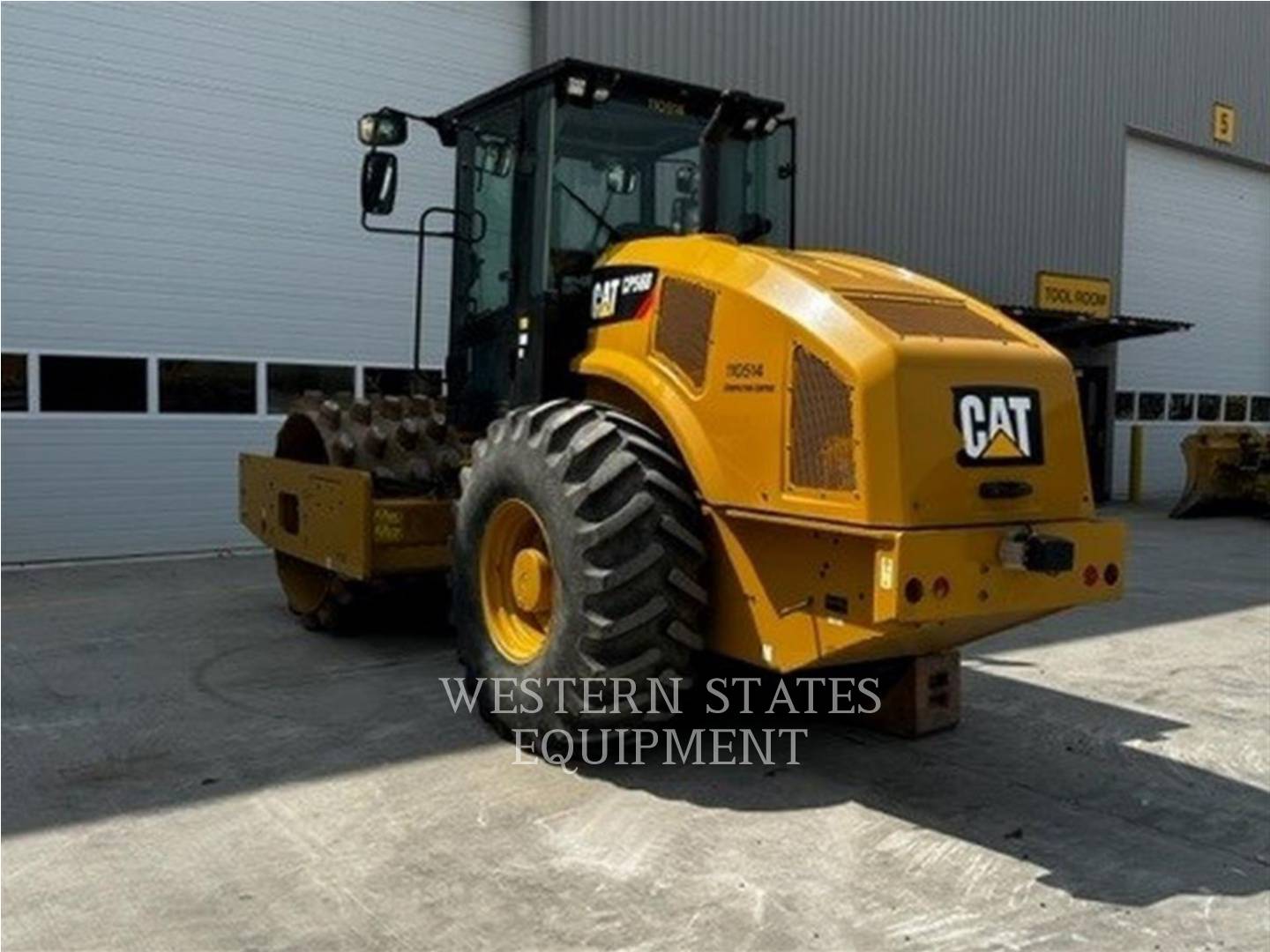 2018 Caterpillar CP56B Vibratory Single