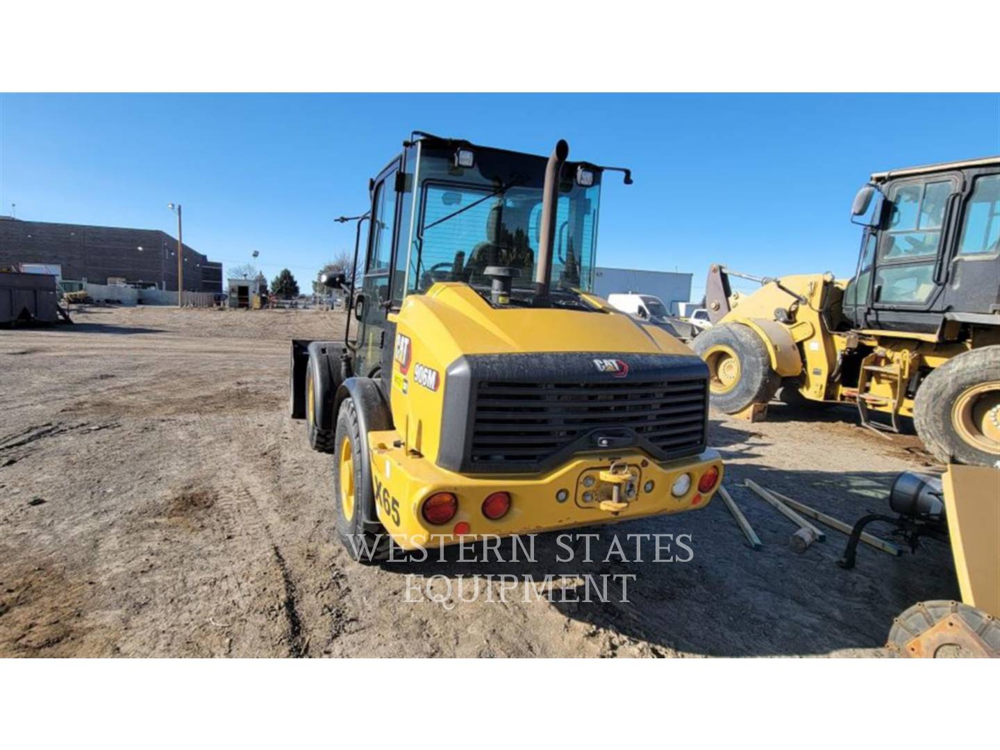 2020 Caterpillar 906M Wheel Loader