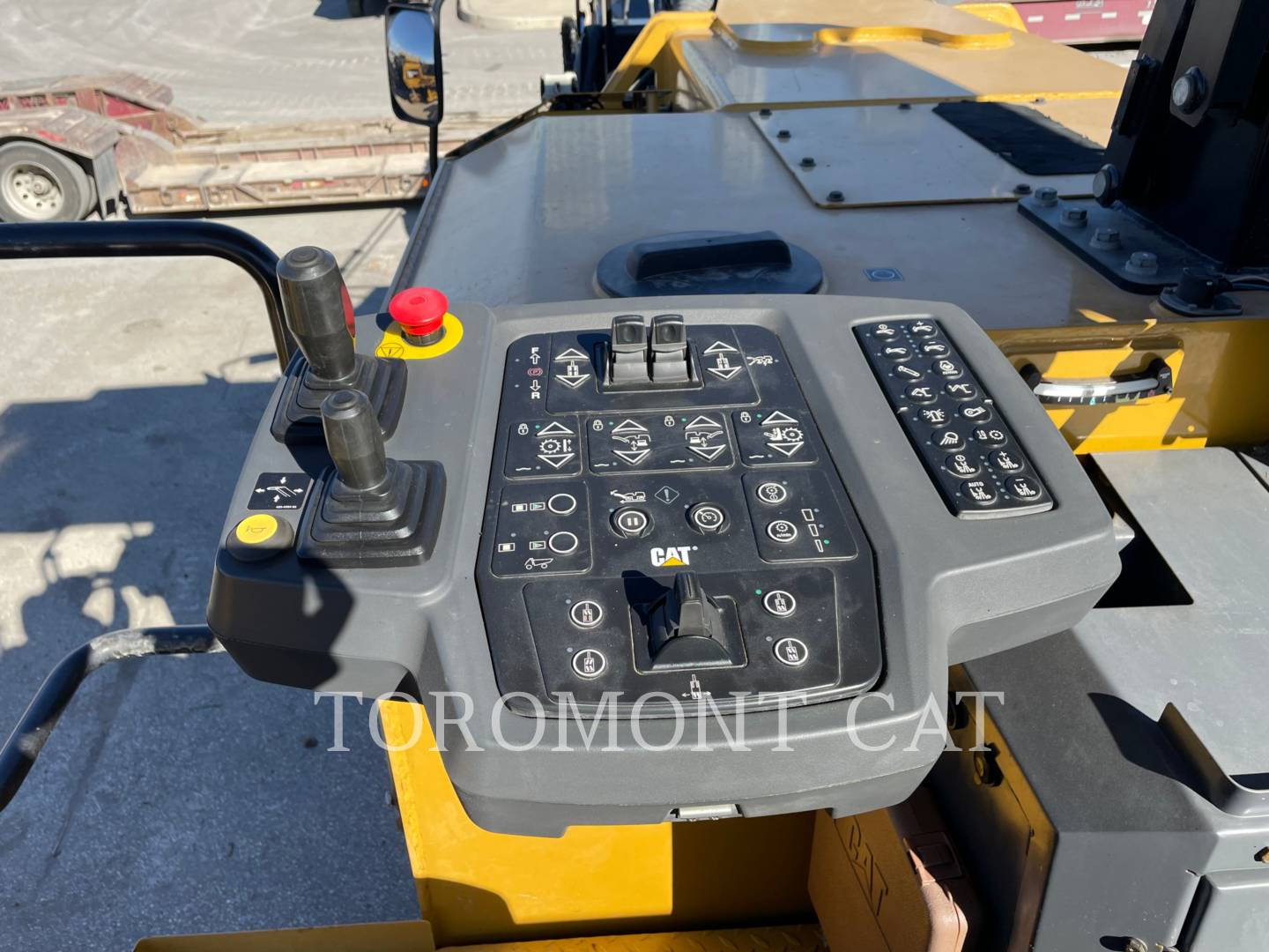 2018 Caterpillar PM825 Cold Planer