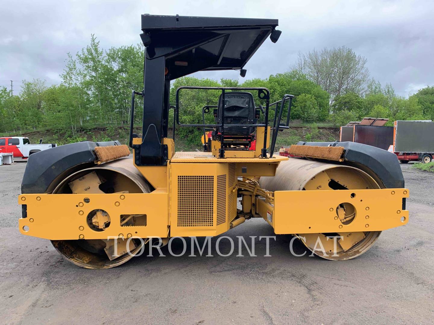 2001 Caterpillar CB634C Compactor