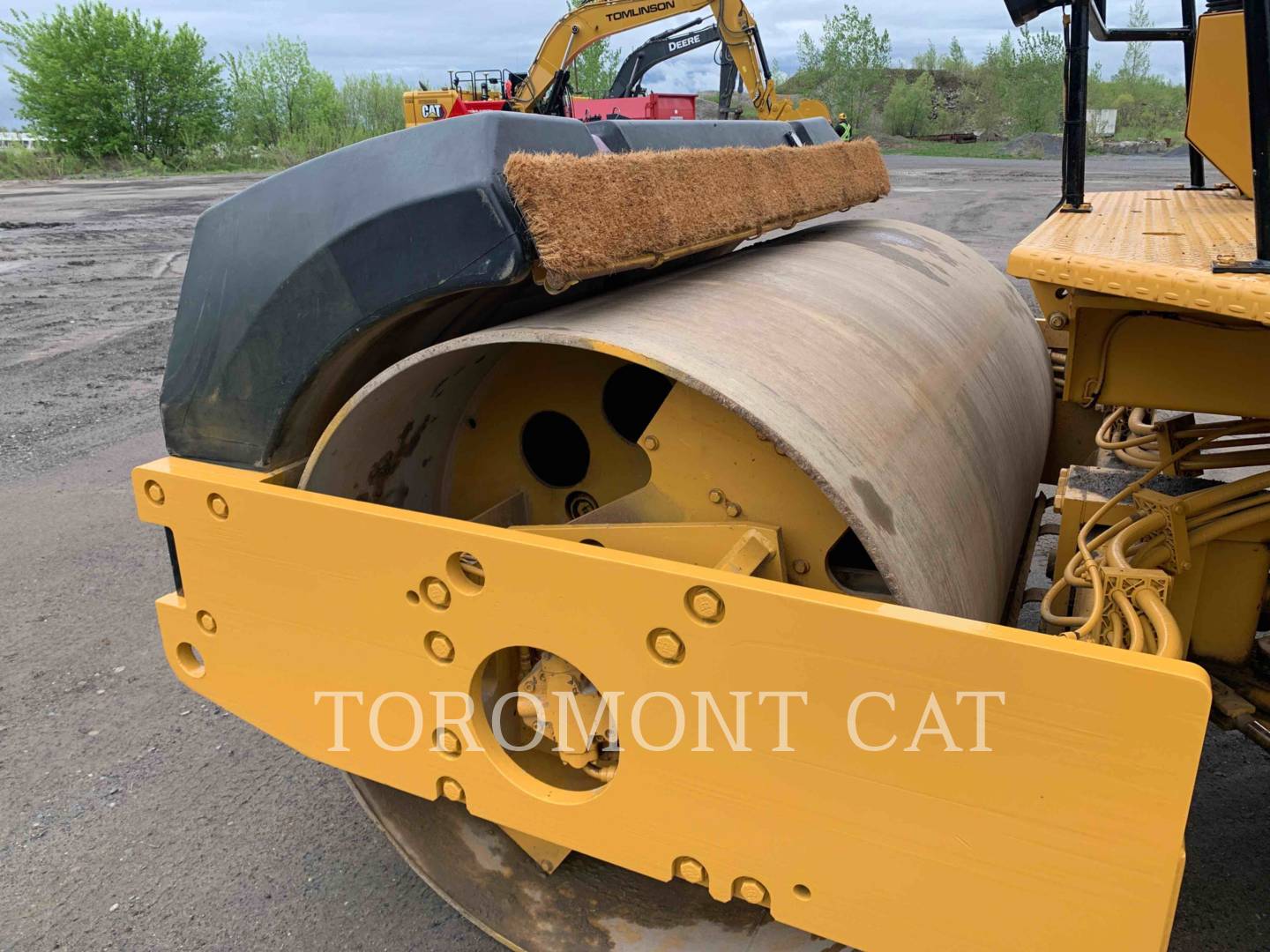 2001 Caterpillar CB634C Compactor