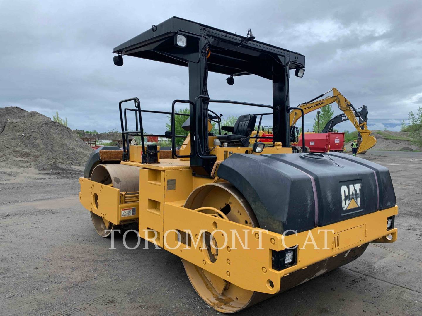 2001 Caterpillar CB634C Compactor