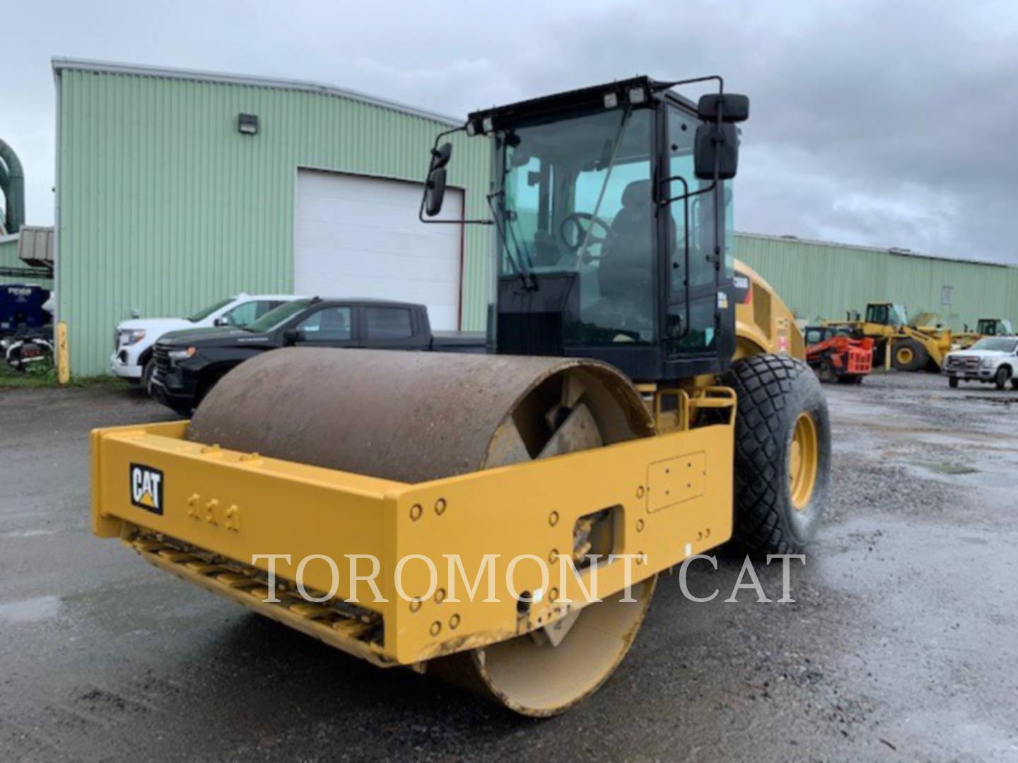 2016 Caterpillar CS66B Compactor