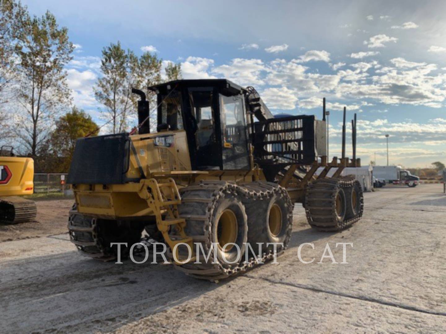 2011 Caterpillar 584HD Skidder