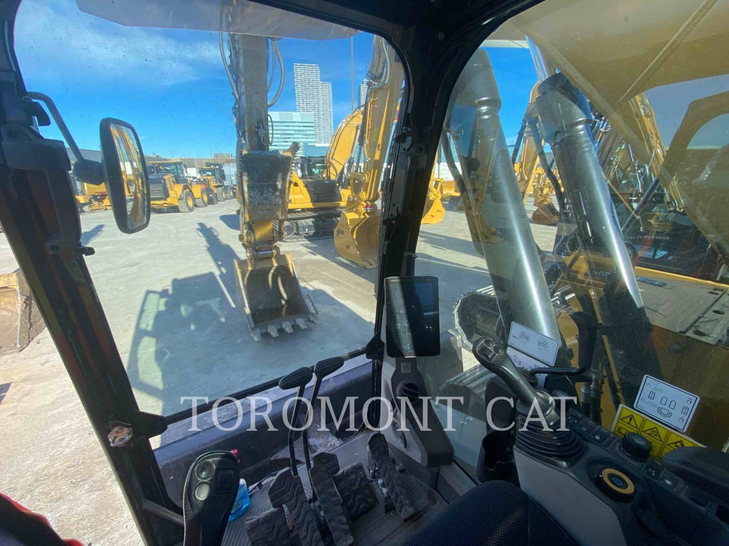 2021 Caterpillar 325-07 Excavator