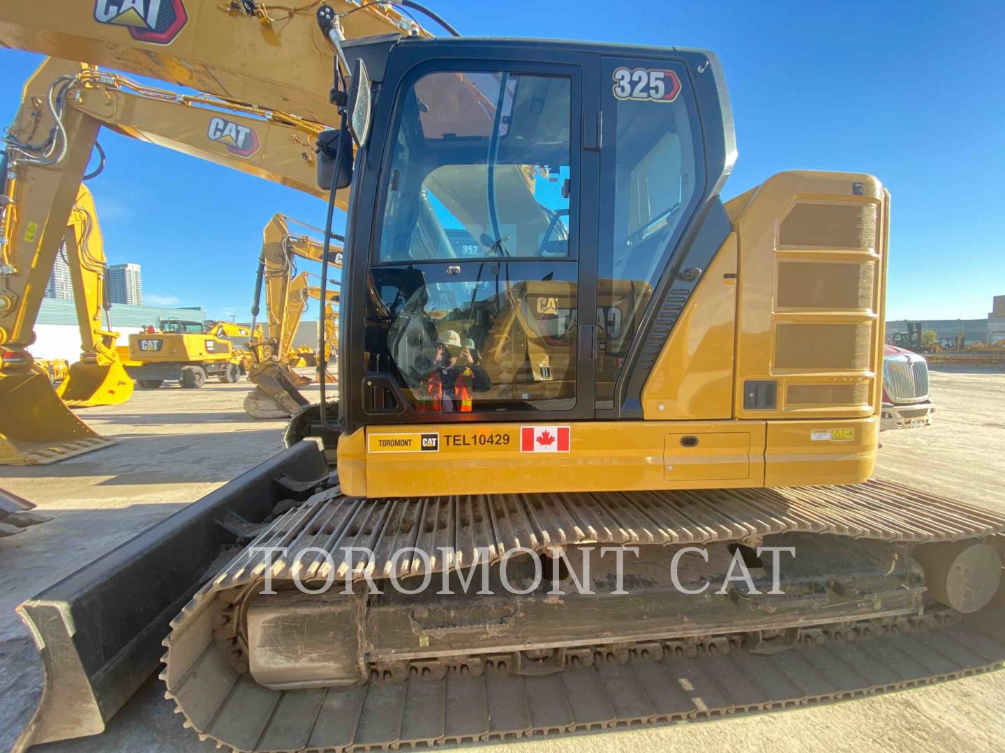 2021 Caterpillar 325-07 Excavator