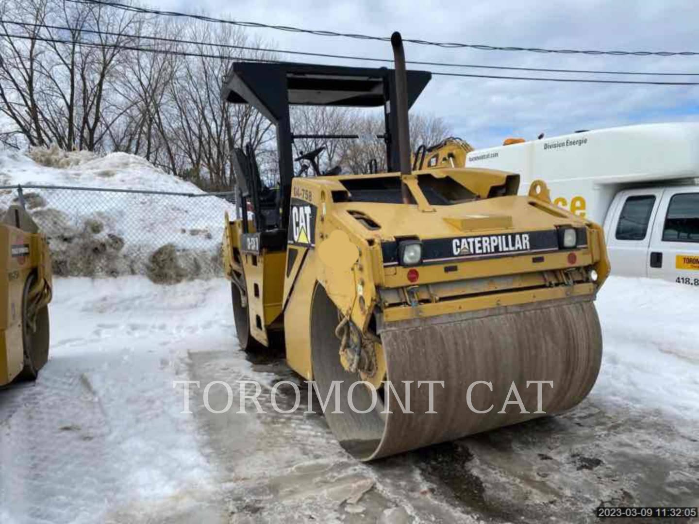 2004 Caterpillar CB534D Compactor