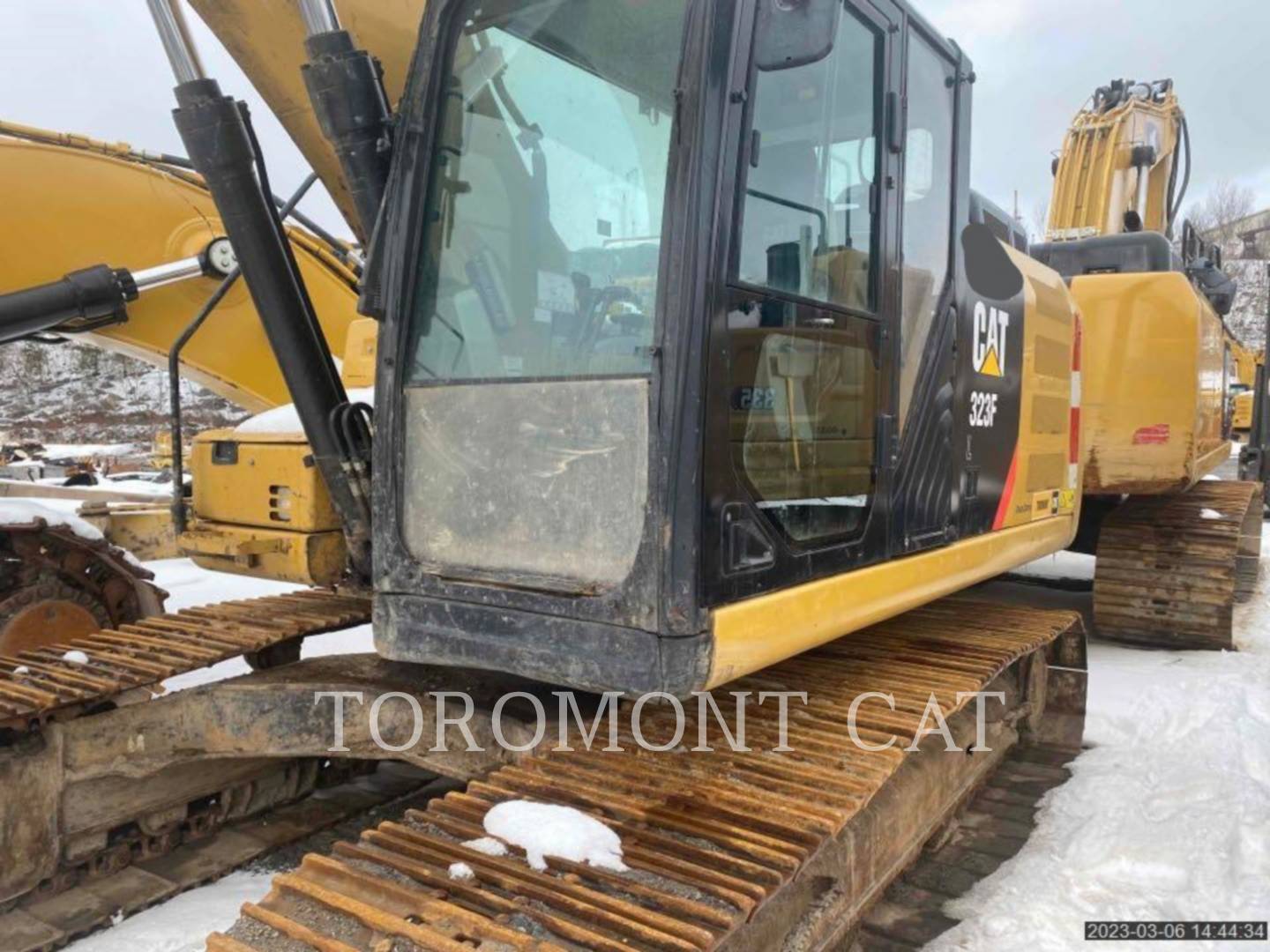 2017 Caterpillar 323FL Excavator