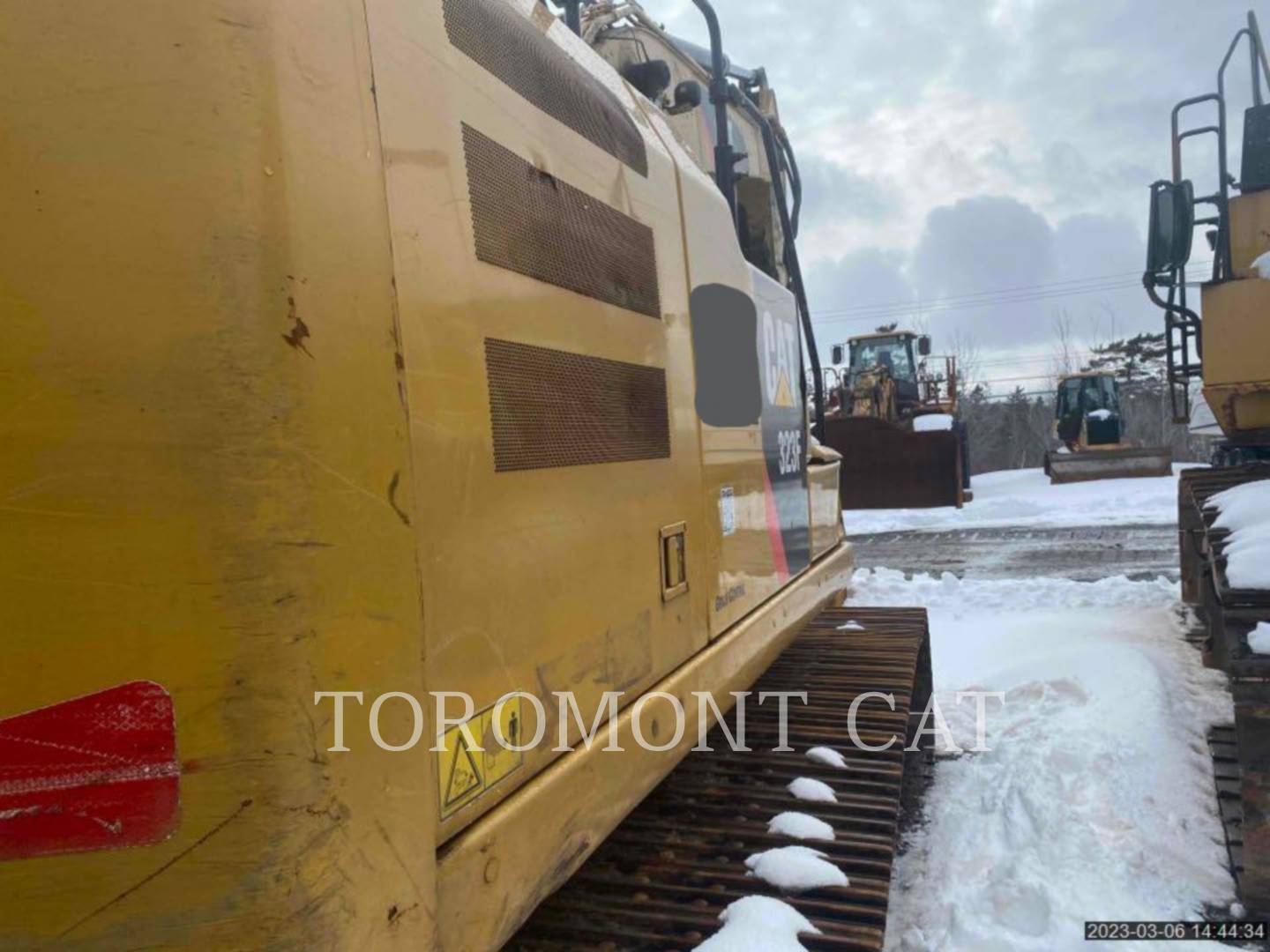 2017 Caterpillar 323FL Excavator